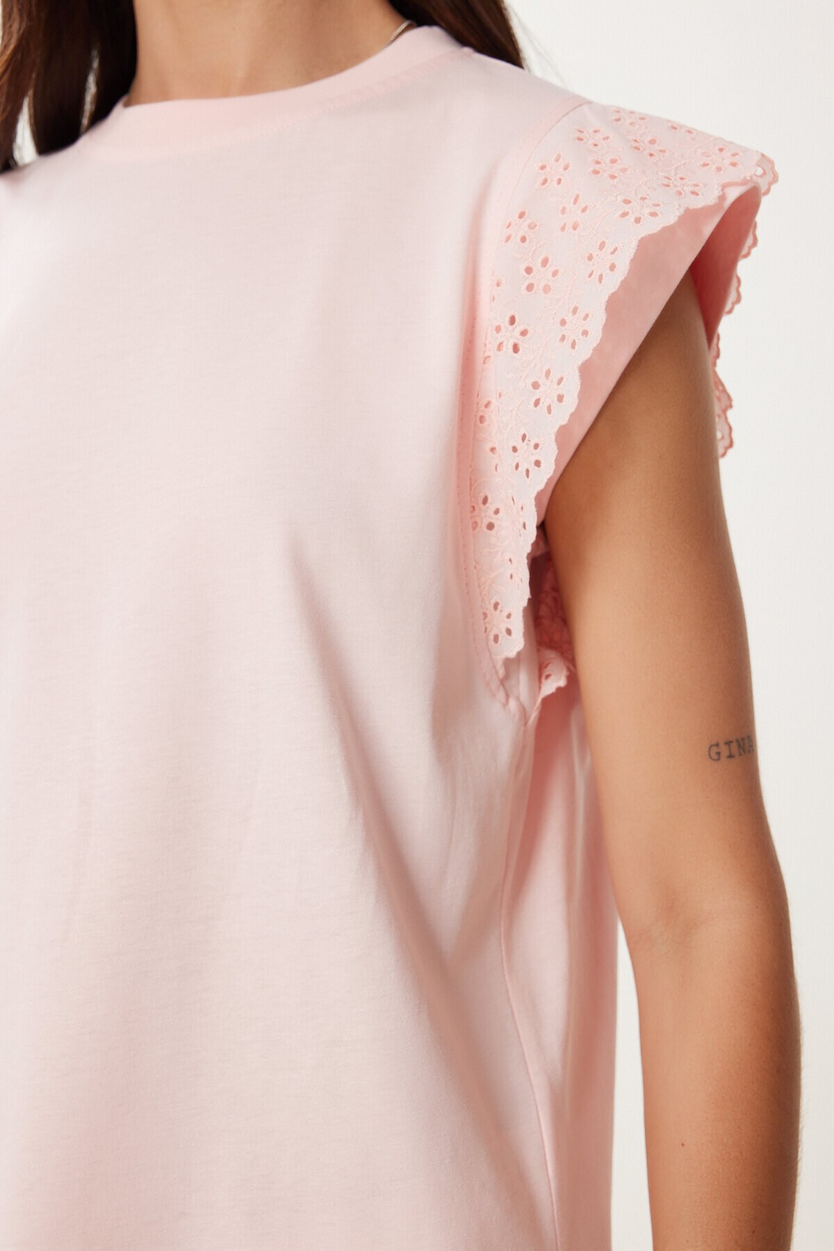 Fistolu Esnek Viskon Örme T-shirt AÇIK PEMBE HCR0001