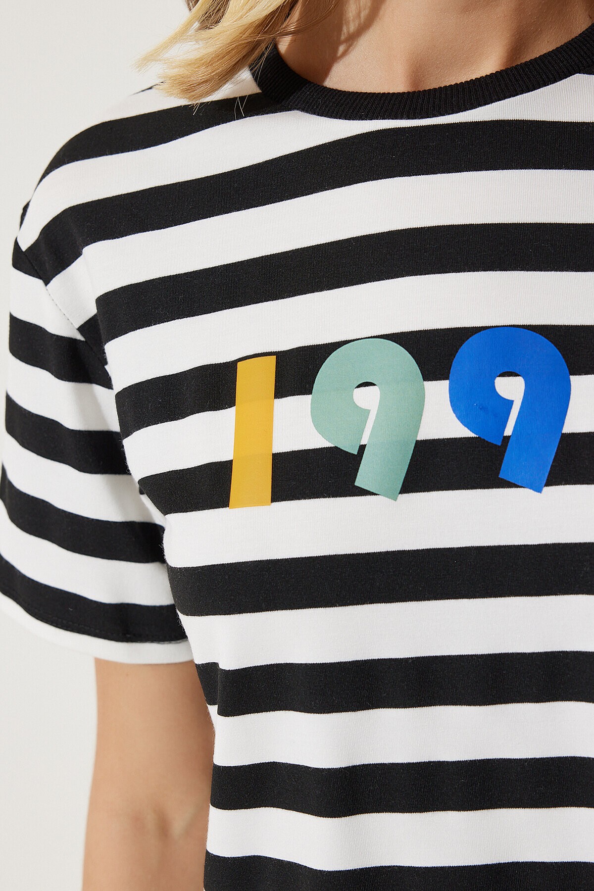 Baskılı Çizgili Örme T-shirt SİYAH BEYAZ LAN0038