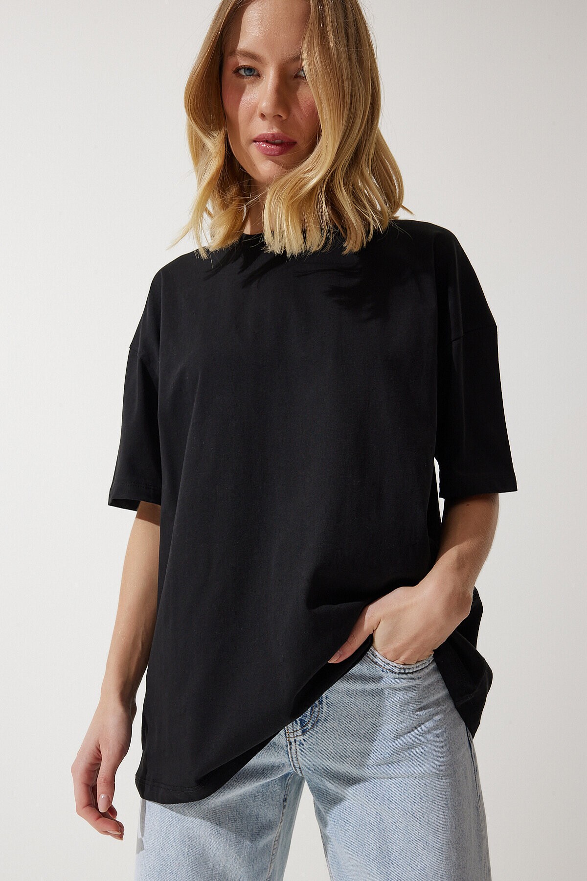 Bisiklet Yaka Kısa Kollu Basic Oversize Örme T-shirt SİYAH LBF0003