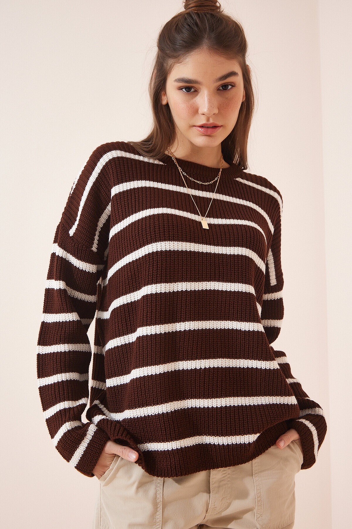Çizgili Oversize Triko Kazak KAHVERENGİ KEMİK LBV0025