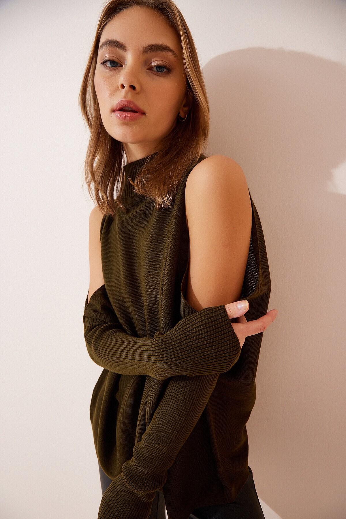 Cut Out Detaylı Oversize Triko Kazak HAKİ LAS0003