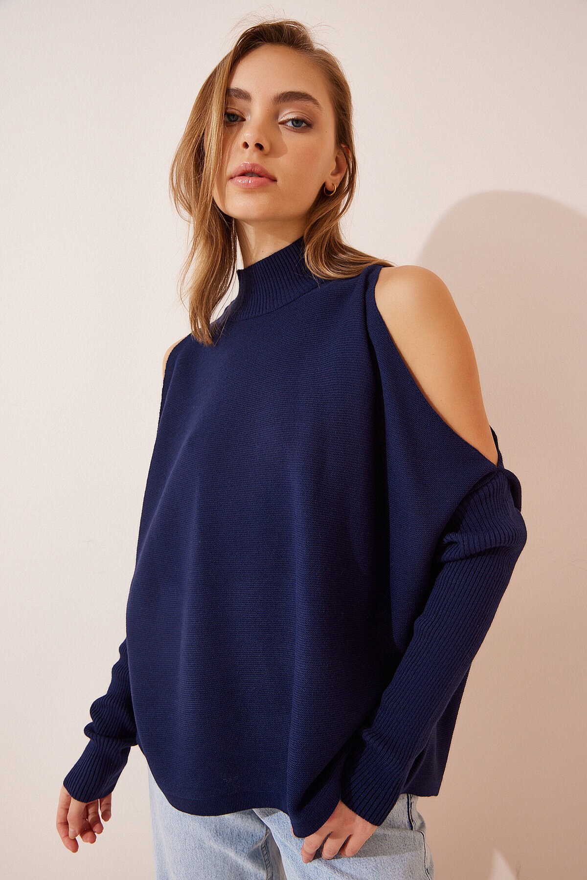 Cut Out Detaylı Oversize Triko Kazak LACİVERT LAS0003