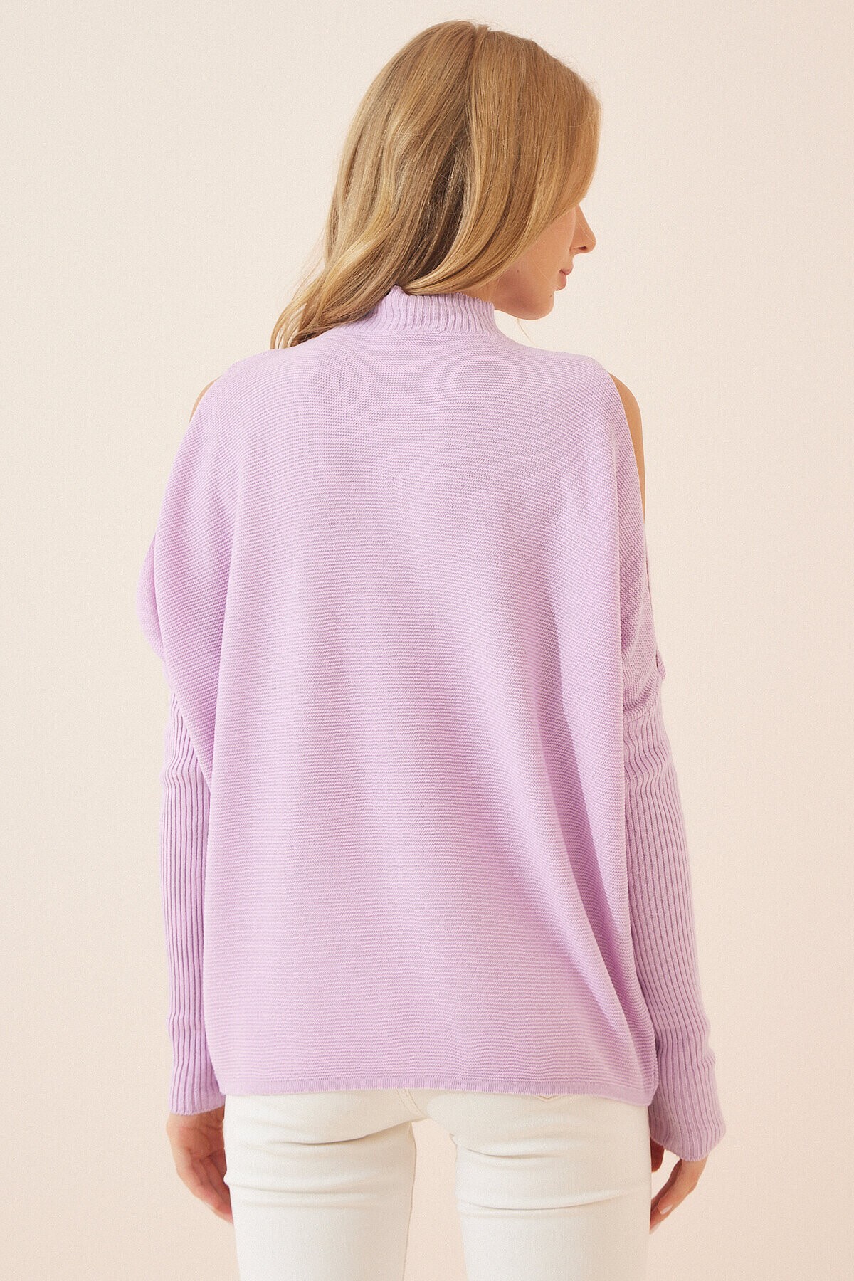 Cut Out Detaylı Oversize Triko Kazak LİLA LAS0003
