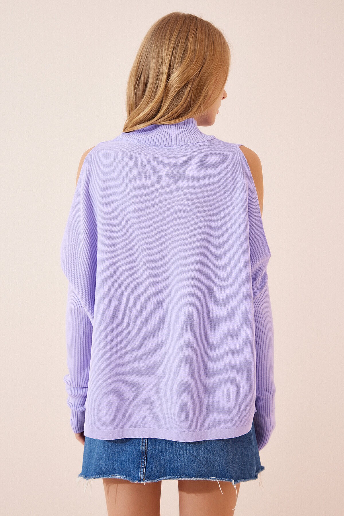 Cut Out Detaylı Oversize Triko Kazak LİLA LAS0009