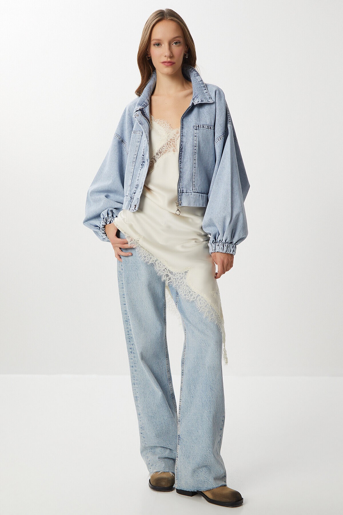 Geniş Cepli Fermuarlı Denim Ceket AÇIK MAVİ LAN0065