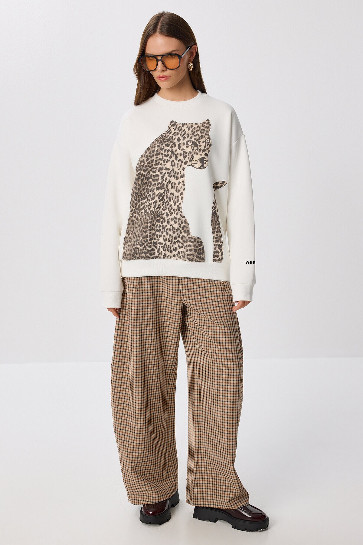 Leopar Baskılı Oversize Şardonlu Örme Sweatshirt KEMİK LAN0068