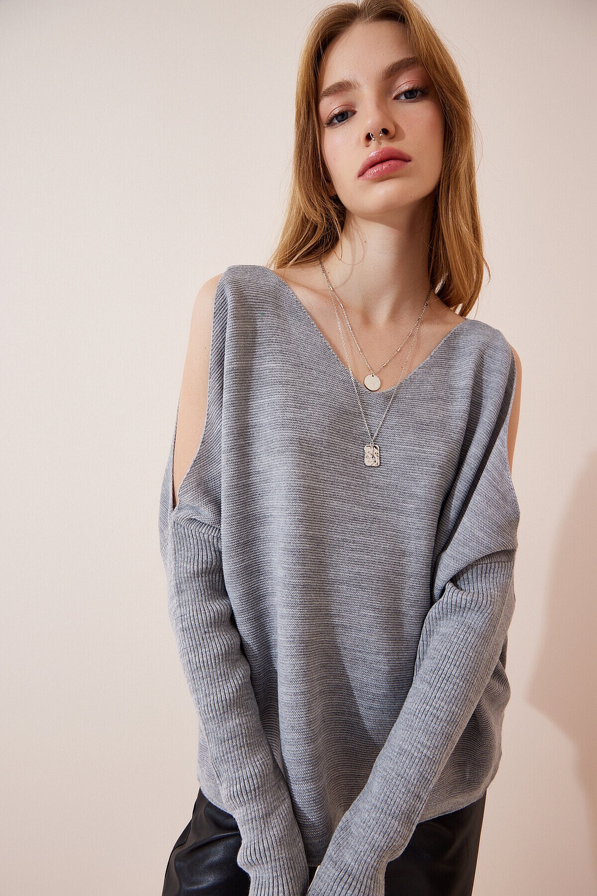 Omuzu Pencereli Oversize Triko Kazak GRİ LAS0004