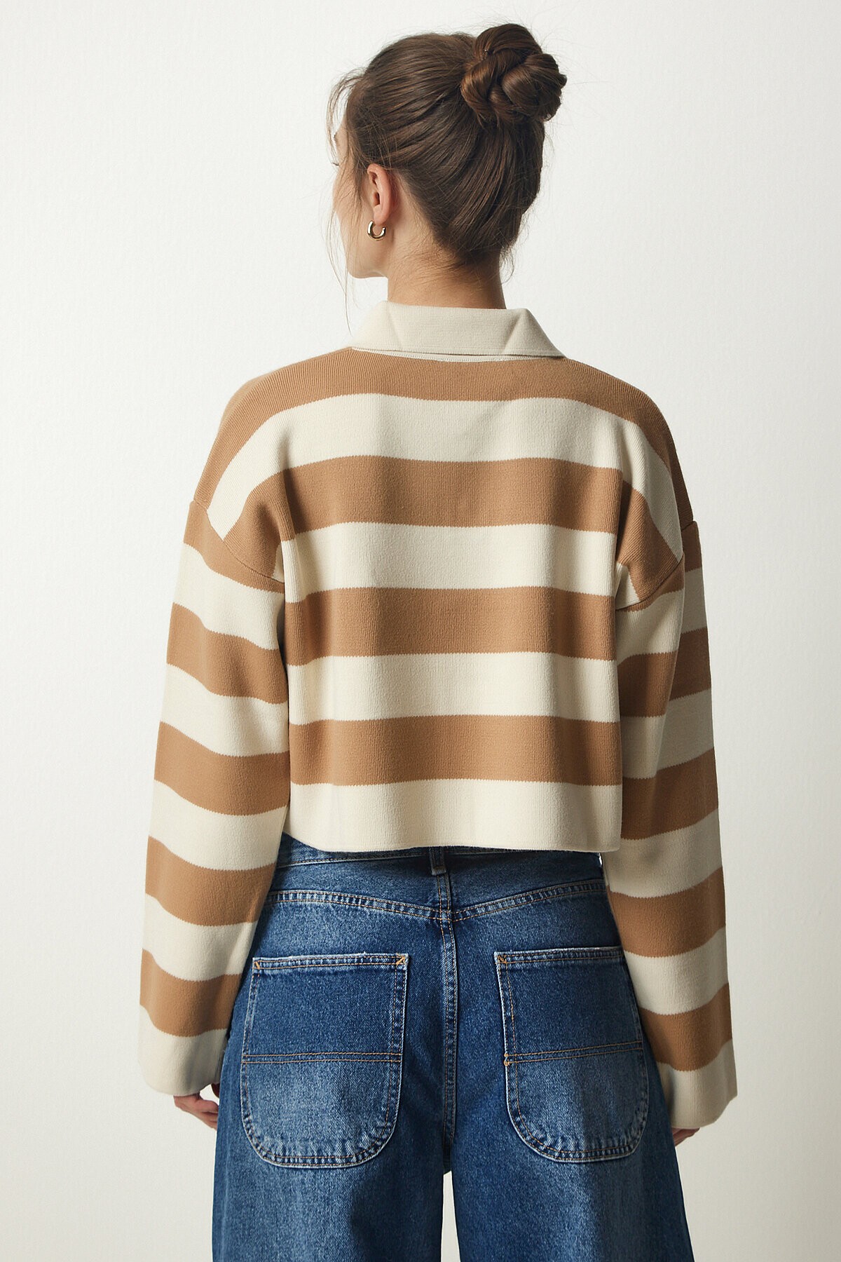 Şık Düğmeli Yaka Çizgili Crop Triko Kazak KREM BİSKÜVİ LBV0020