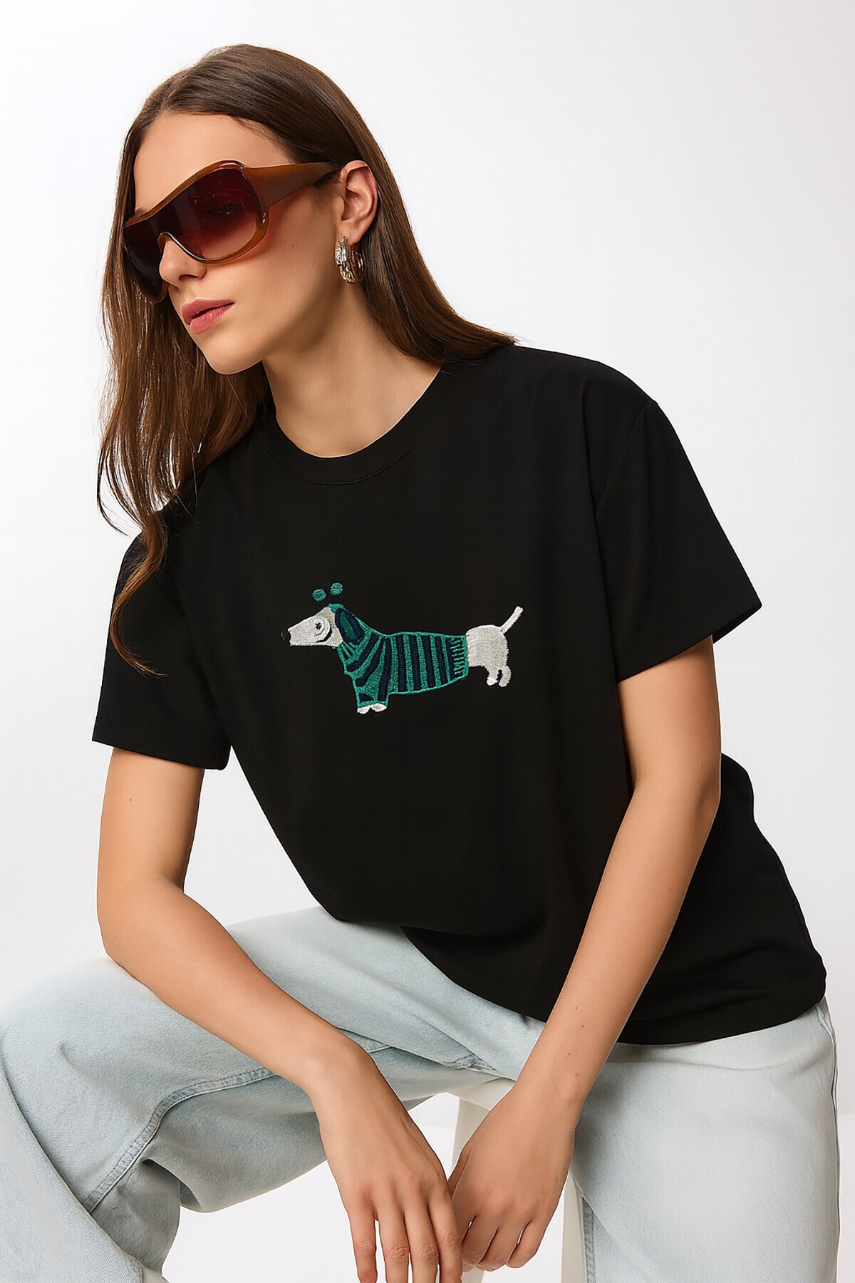 Armalı Nakışlı Pamuklu Örme T-shirt SİYAH LCR0115