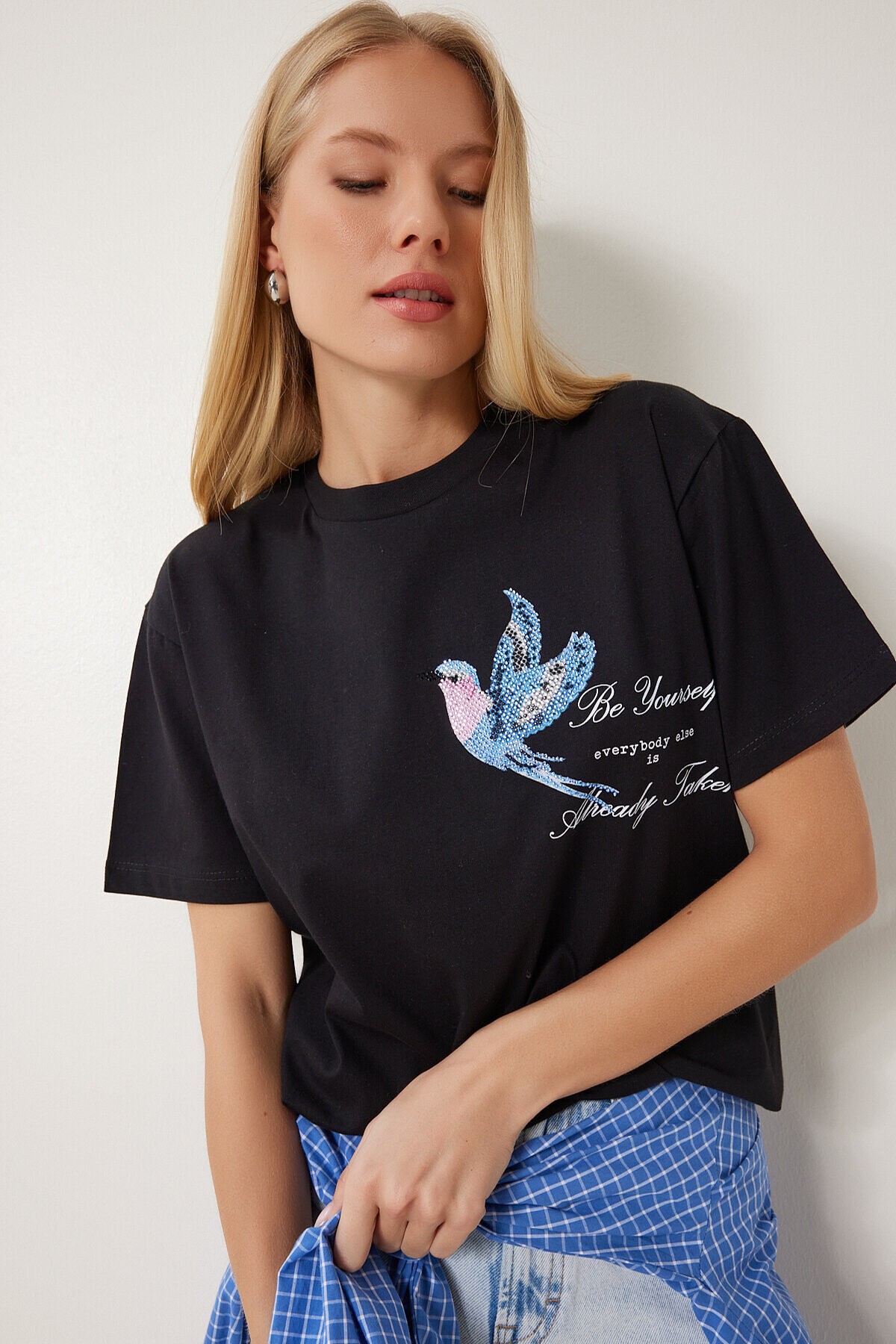 Boncuk Detaylı Baskılı Örme T-shirt SİYAH LCR0072