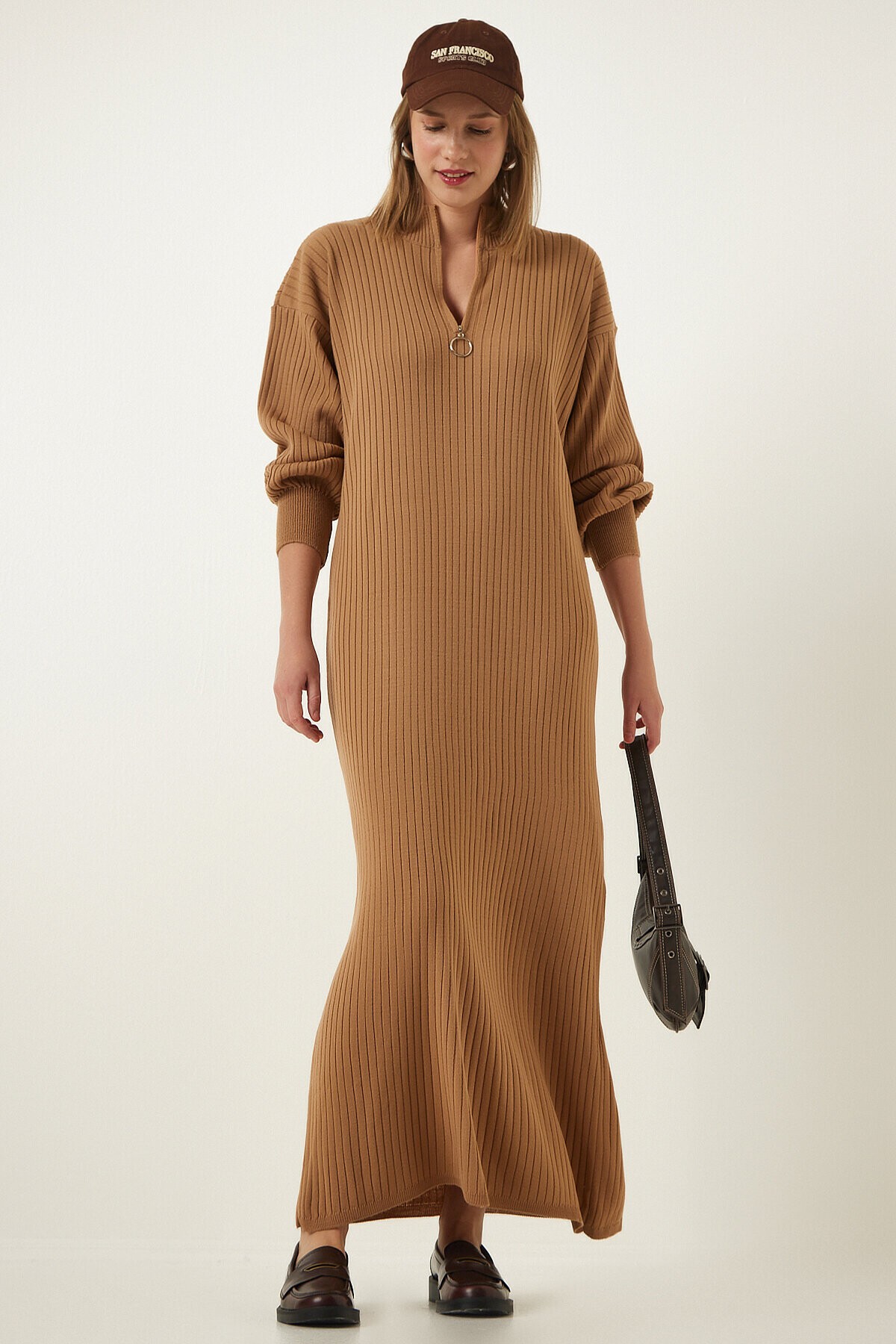 Fermuarlı Yaka Fitilli Uzun Triko Elbise BİSKÜVİ LDD0049