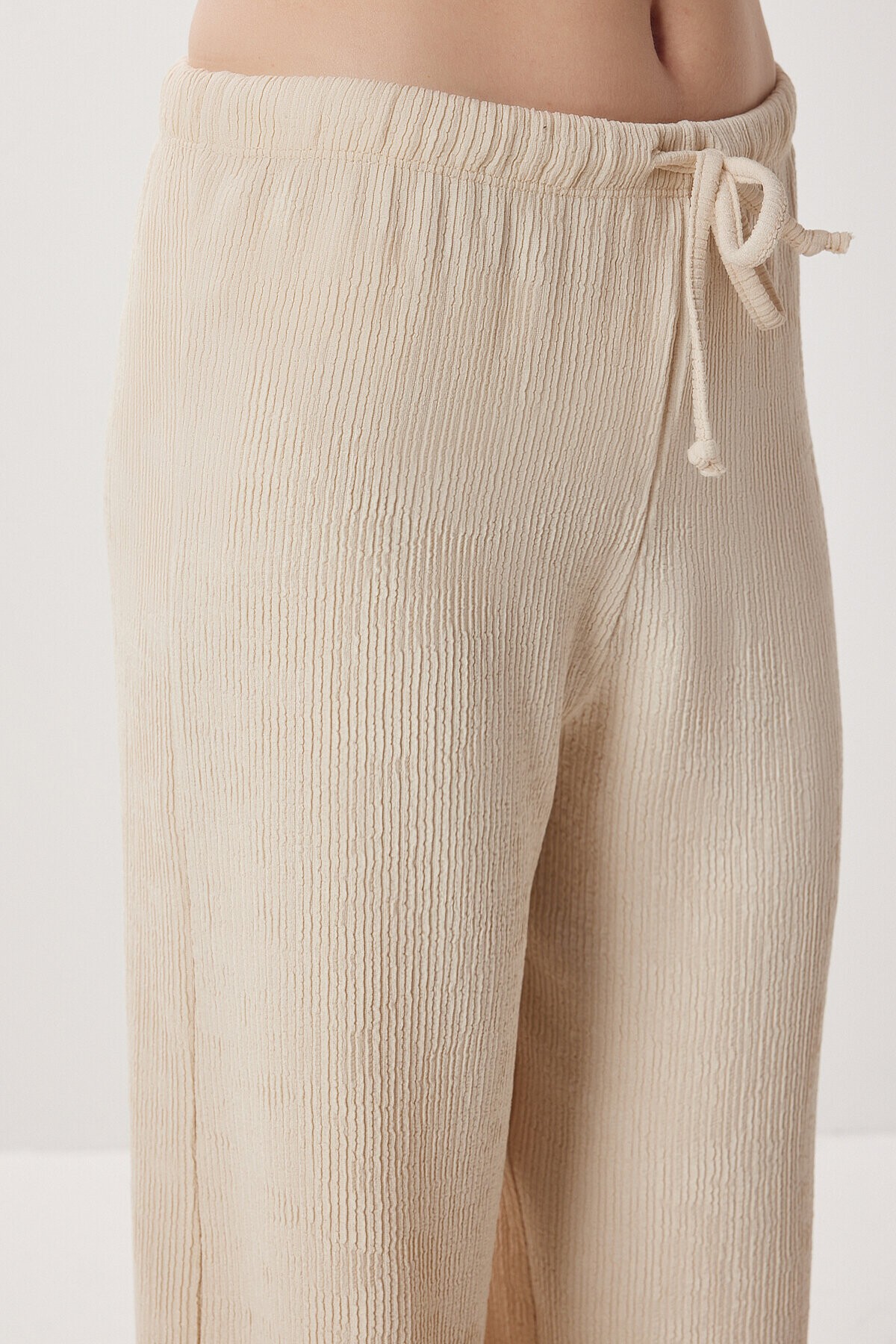 Geniş Paça Krinkıl Örme Pantolon KREM LCI0057