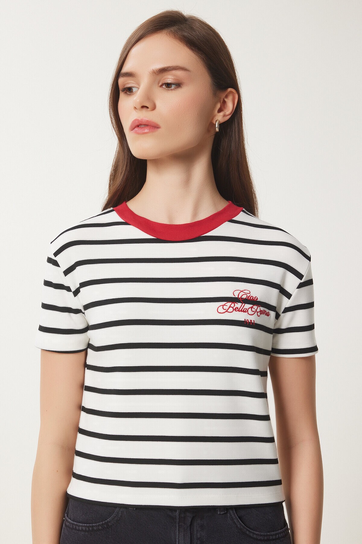 Nakışlı Çizgili Kısa Örme T-Shirt BEYAZ LCR0019