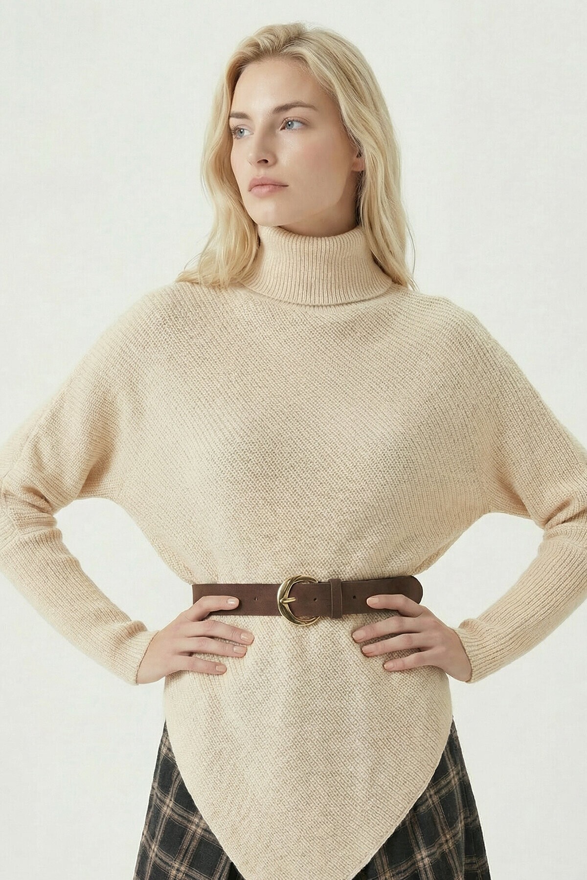 Balıkçı Yaka Asimetrik Oversize Triko Kazak KREM LDP0089