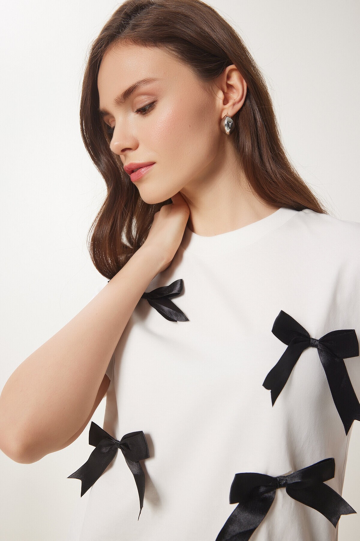 Fiyonklu Pamuklu Örme T-shirt EKRU LCR0028