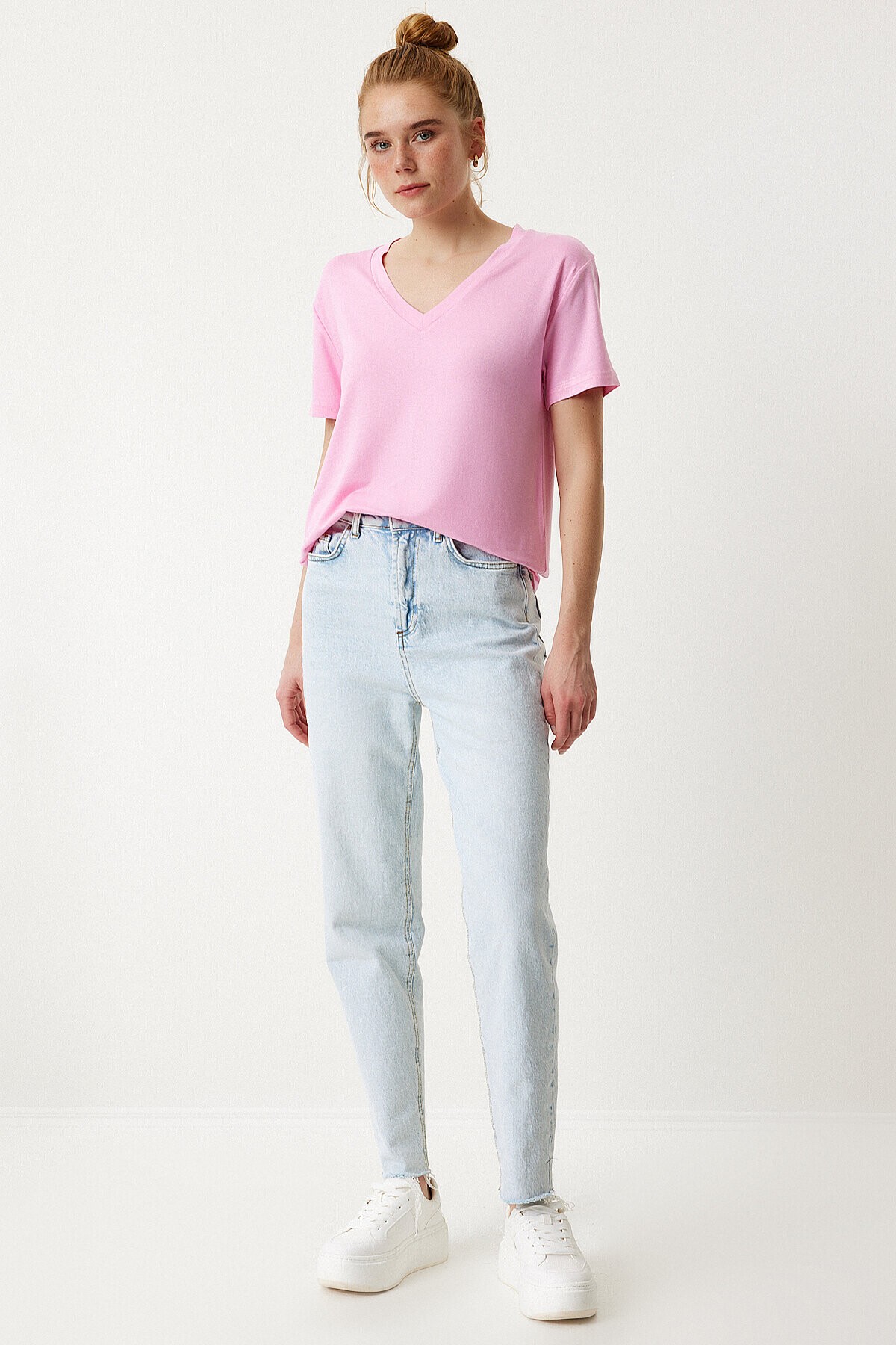 V Yaka Basic Viskon T-shirt PEMBE LEN0001