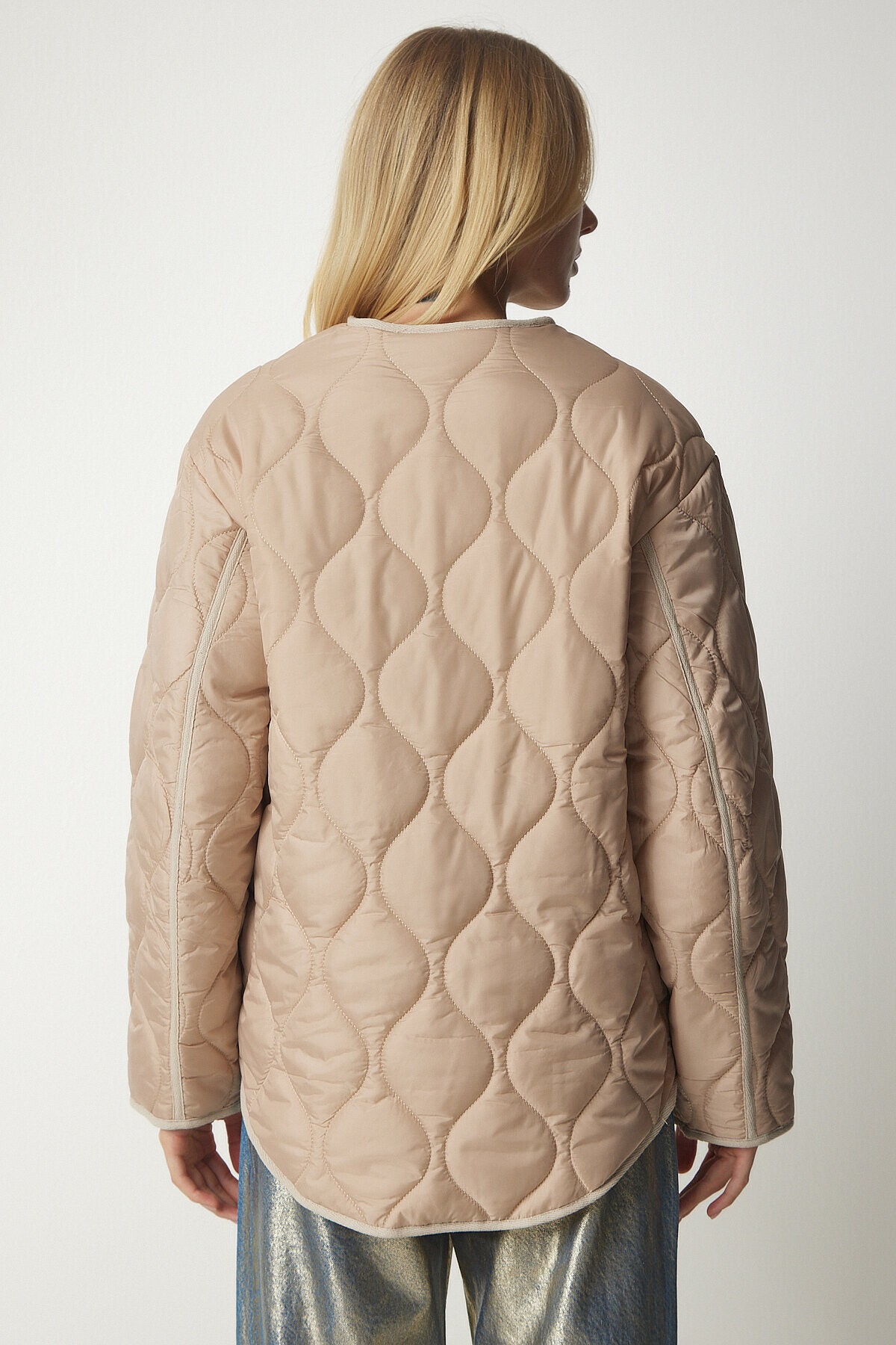 Cepli Oversize Kapitone Mont KREM LDZ0011