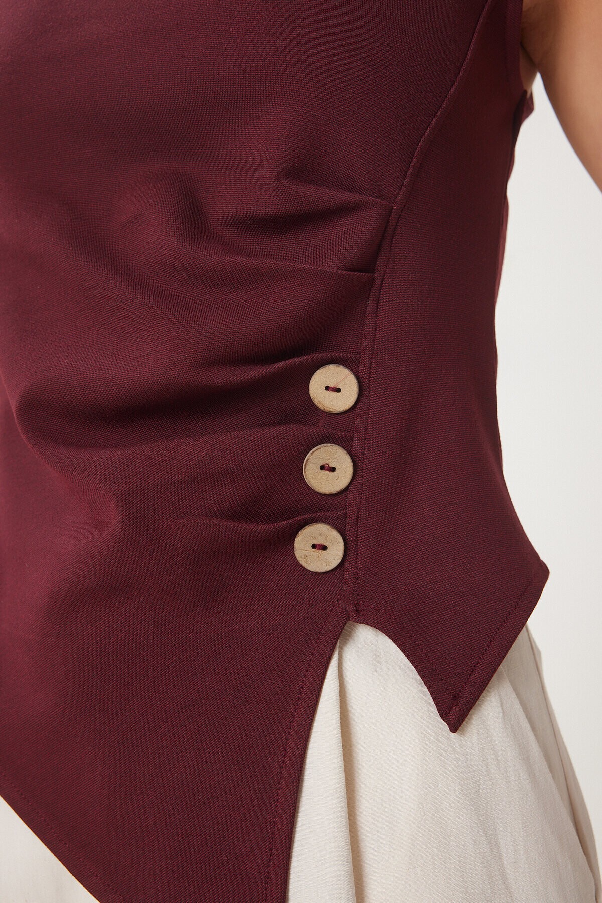 Düğmeli Büzgülü Asimetrik Kesim Örme Bluz BORDO LFW0006