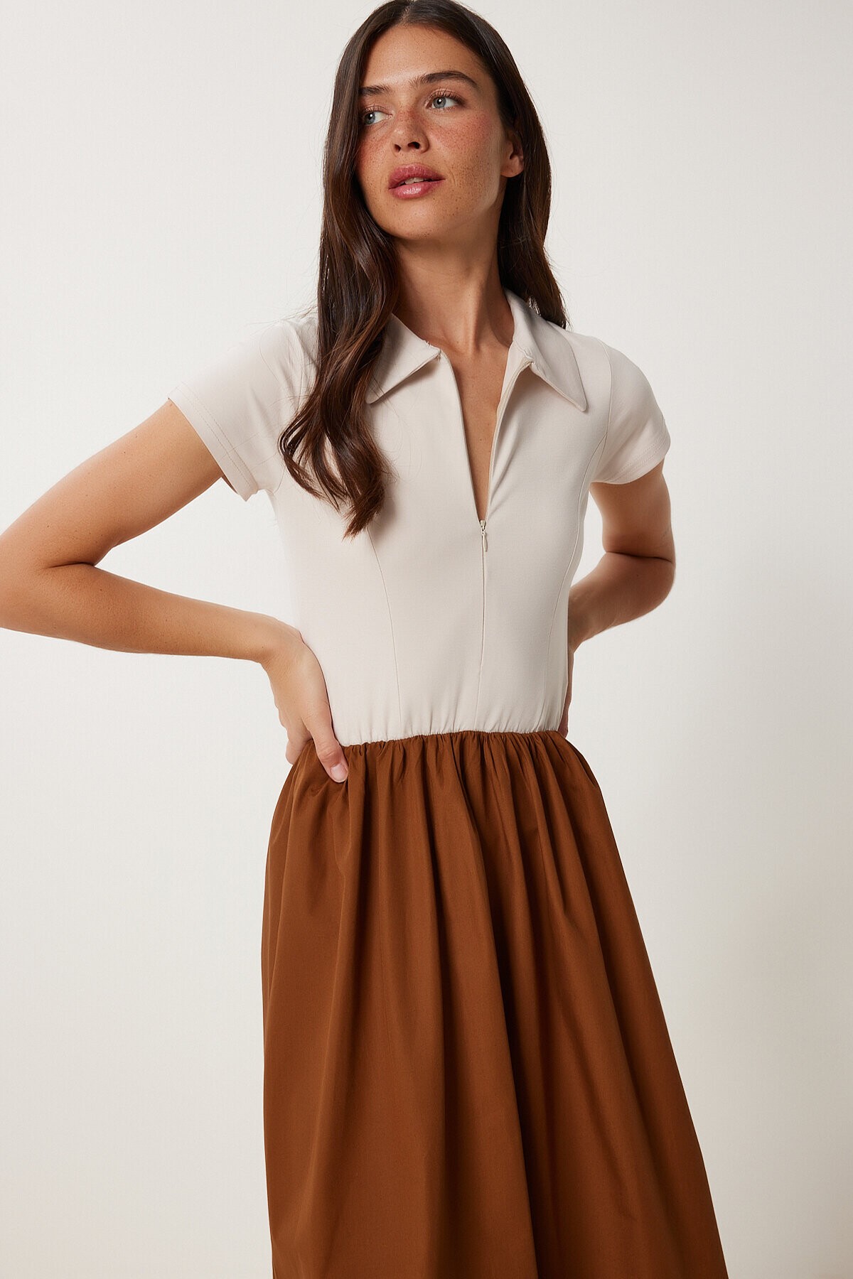 Esnek Örme Üstlü Poplin Etekli Elbise TABA KREM LFN0099