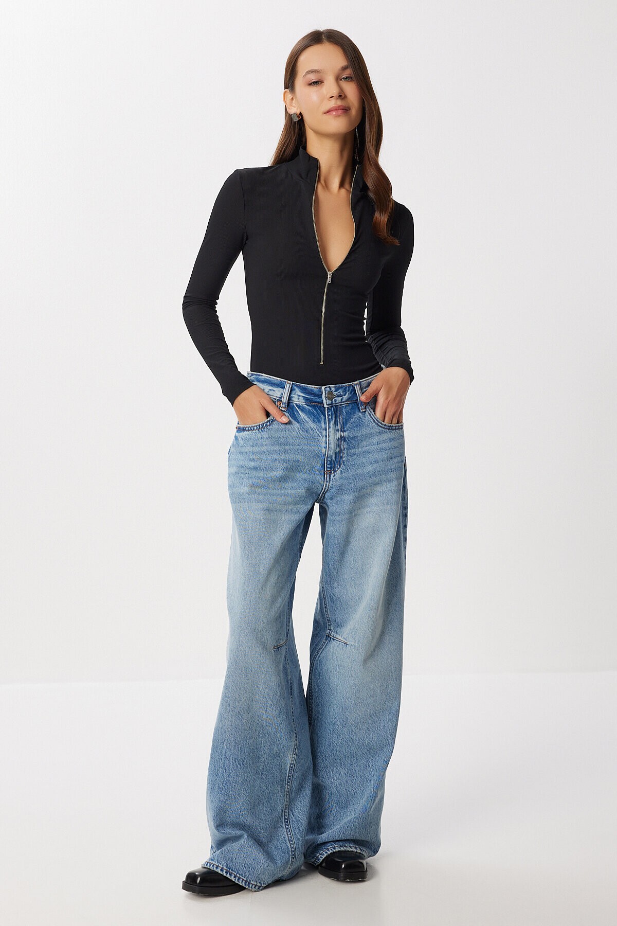Fermuarlı Dik Yaka Fitilli Örme Bodysuit SİYAH LJF0003