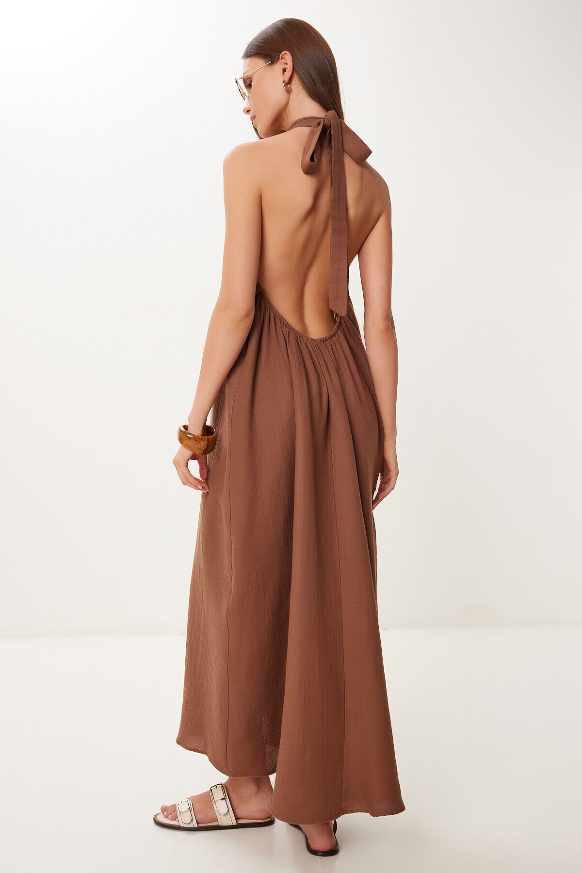 Halter Yaka Yazlık Müslin Elbise KAHVERENGİ LFG0019