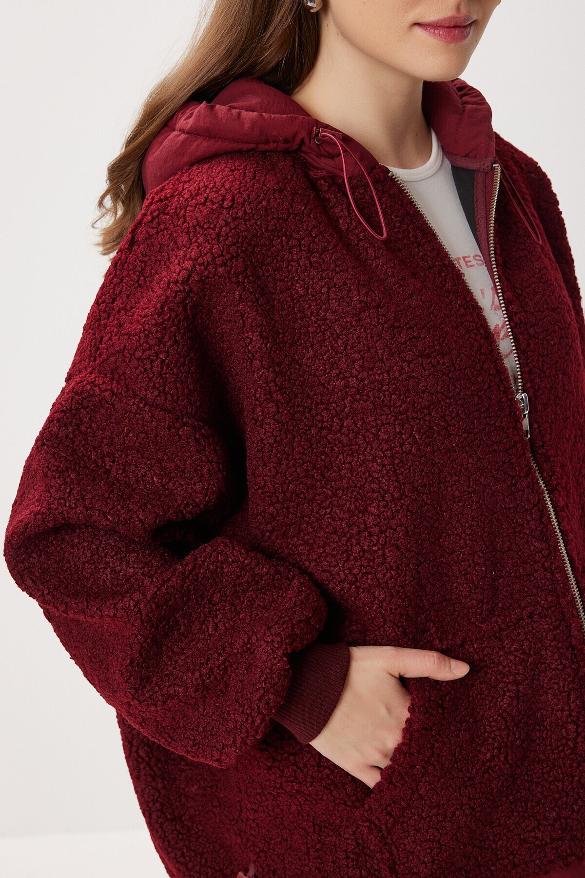 Oversize Kapüşonlu Kontrast Peluş Mont BORDO LFG0172