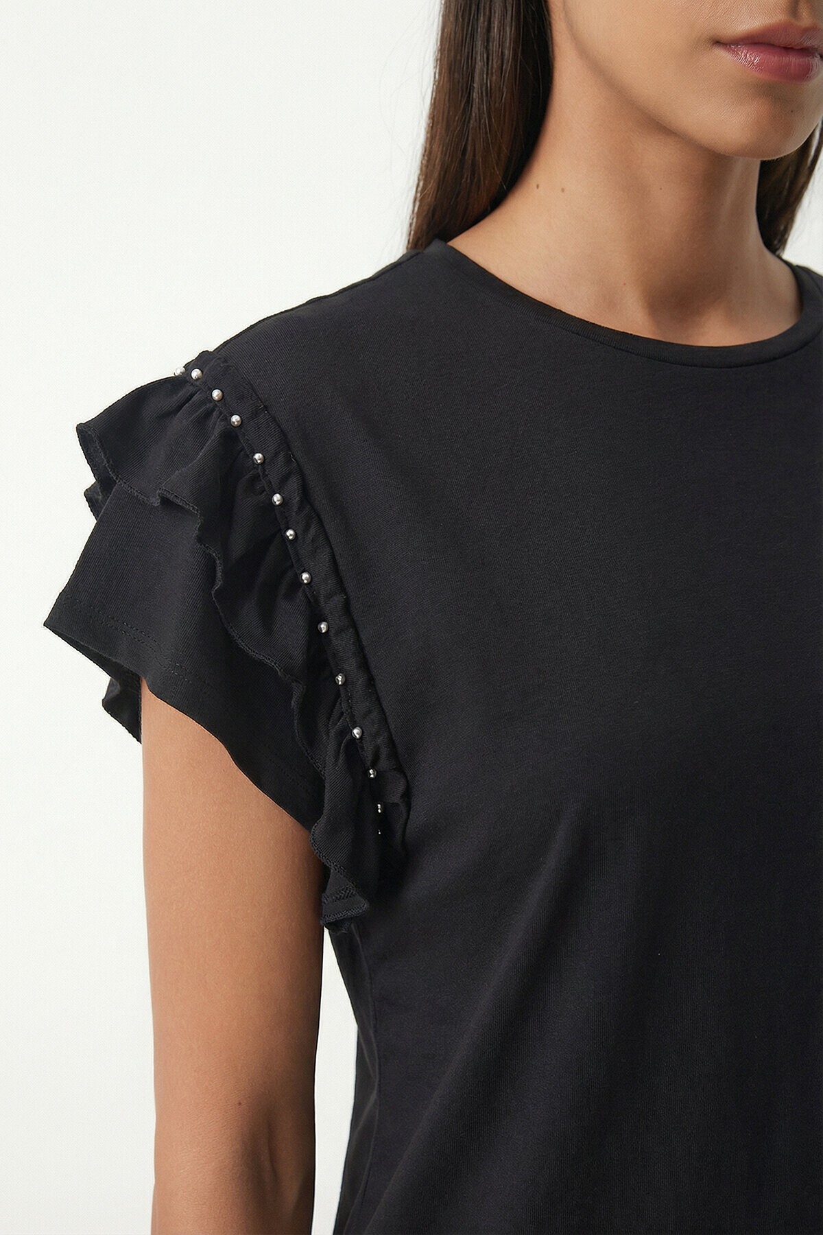 Volanlı Boncuk Detaylı Örme T-shirt SİYAH LEX0009
