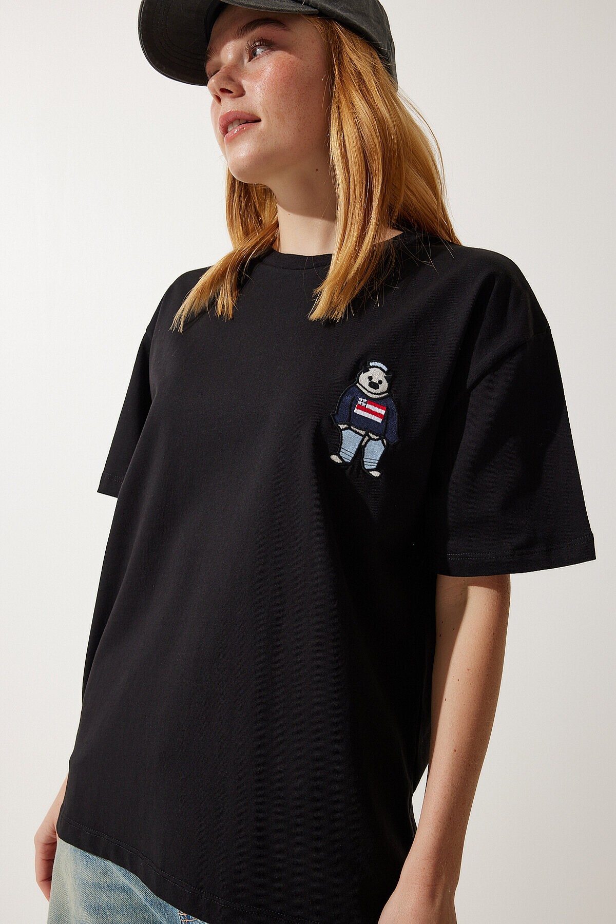 Bisiklet Yaka Nakışlı Oversize Örme T-shirt SİYAH LNJ0003