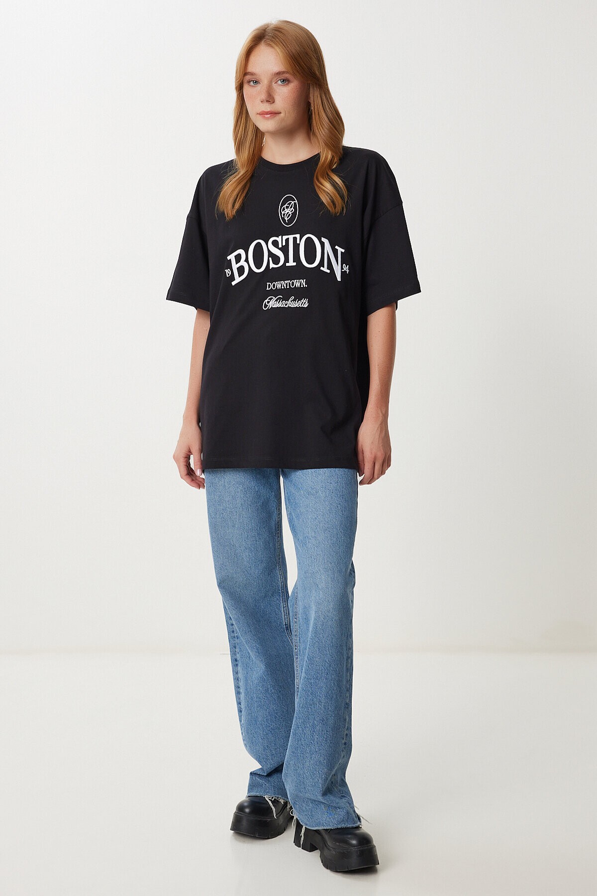 Nakış İşlemeli Oversize Örme T-shirt SİYAH LKT0014