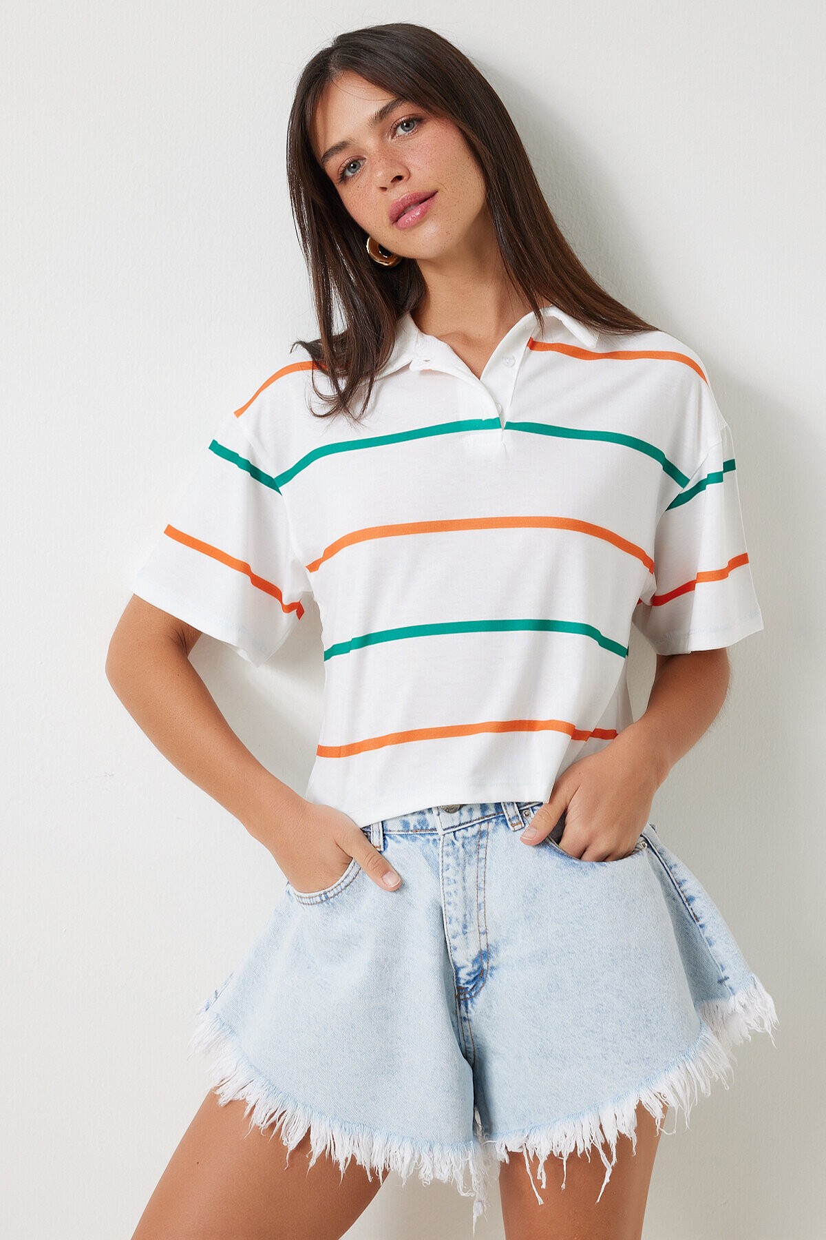 Polo Yaka Çizgili Crop Örme T-shirt EKRU ORANJ LHF0004