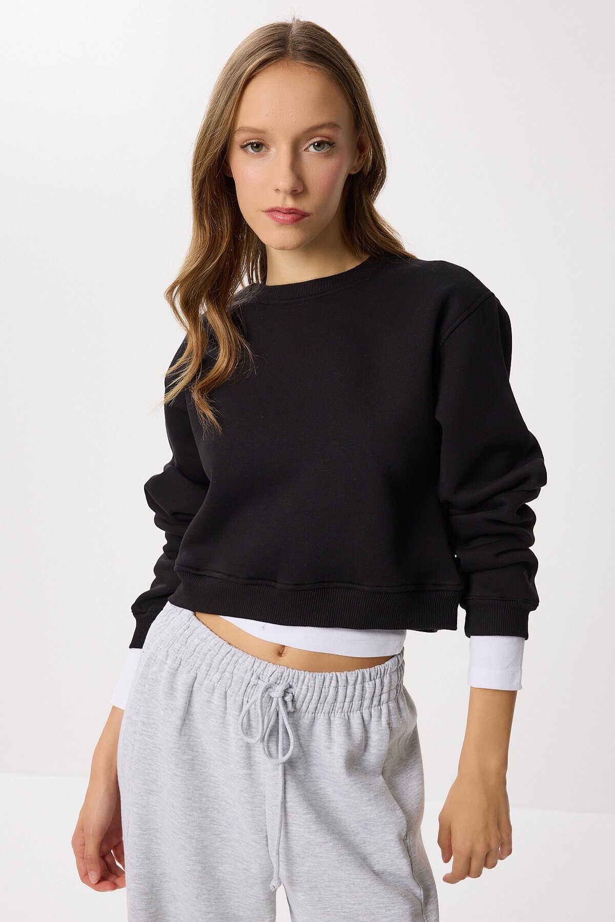 Şardonlu Crop Sweatshirt SİYAH LUB0043