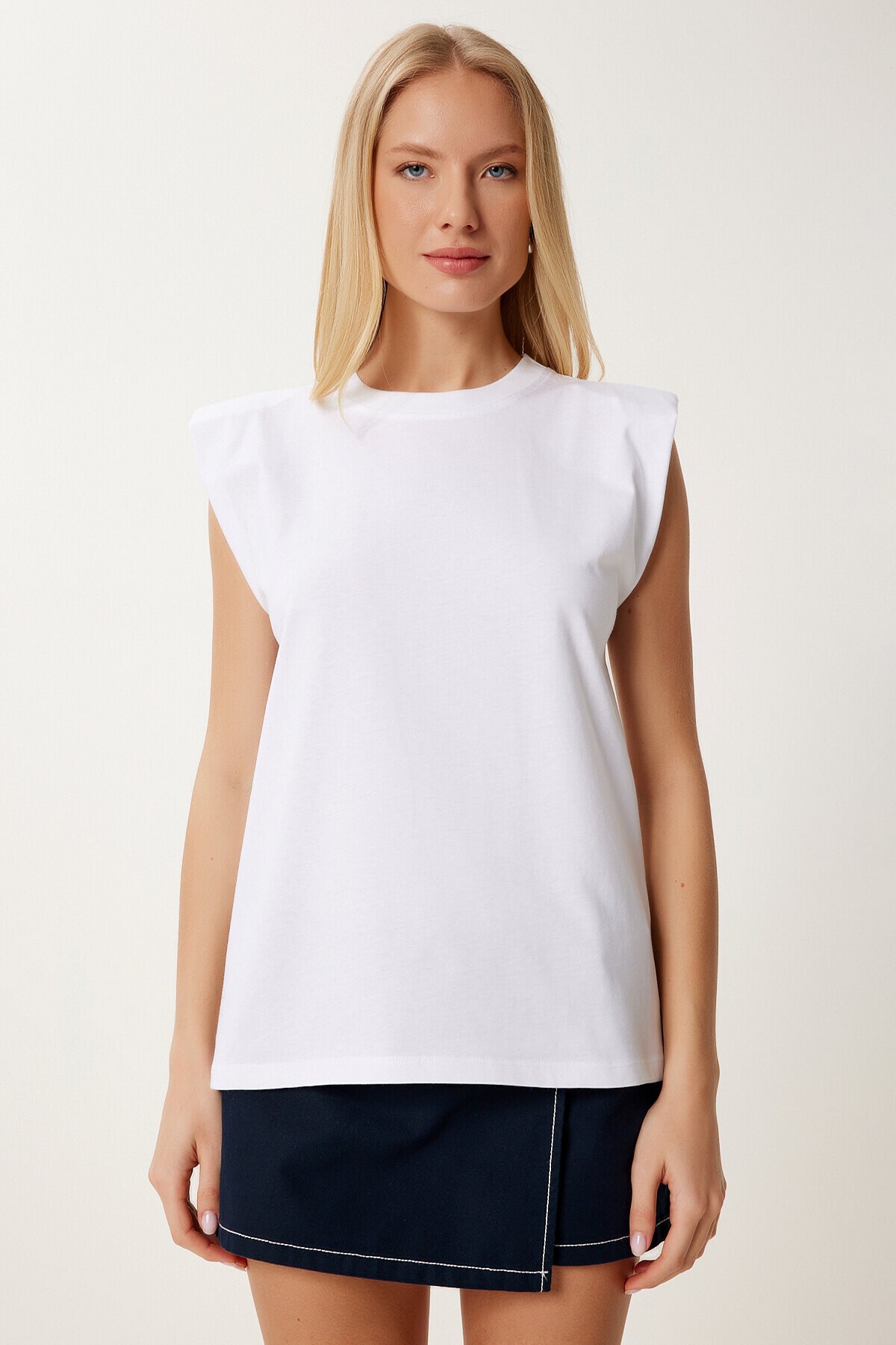 Vatkalı Pamuklu Örme T-shirt BEYAZ LUB0109