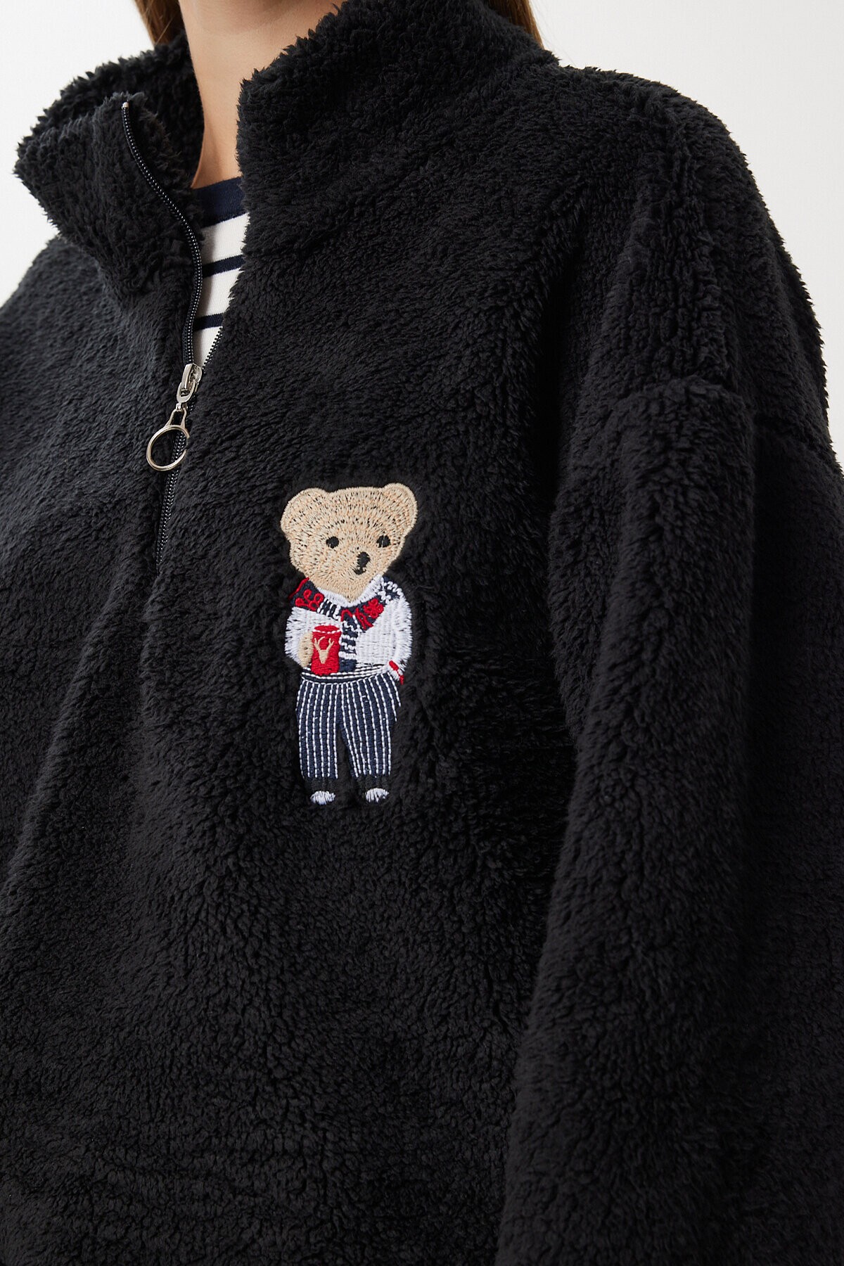 Ayıcık İşlemeli Fermuarlı Peluş Sweatshirt SİYAH LZH0014