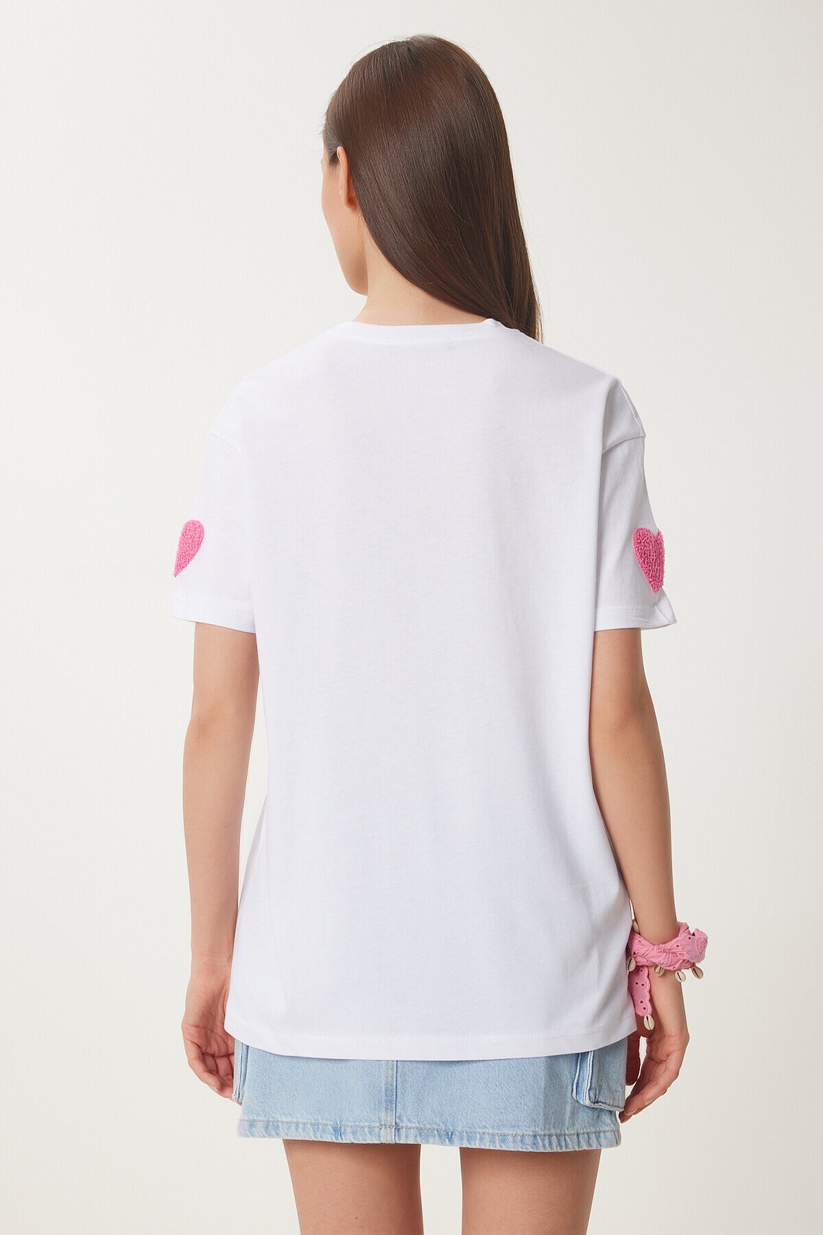 Kalp Dokulu Pamuklu Örme T-shirt BEYAZ LMP0009