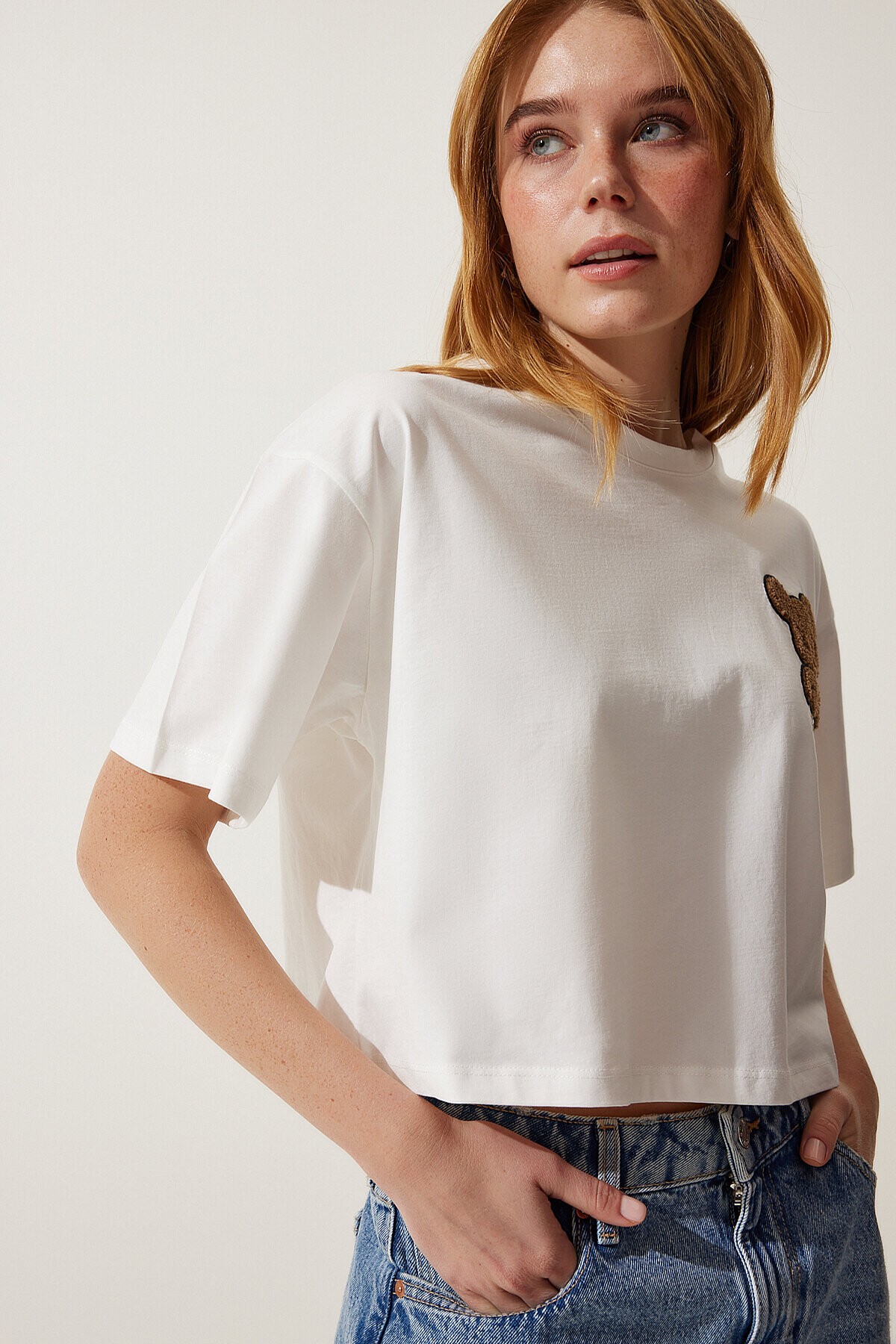 Ayıcık Armalı Crop Örme T-shirt EKRU LHF0036