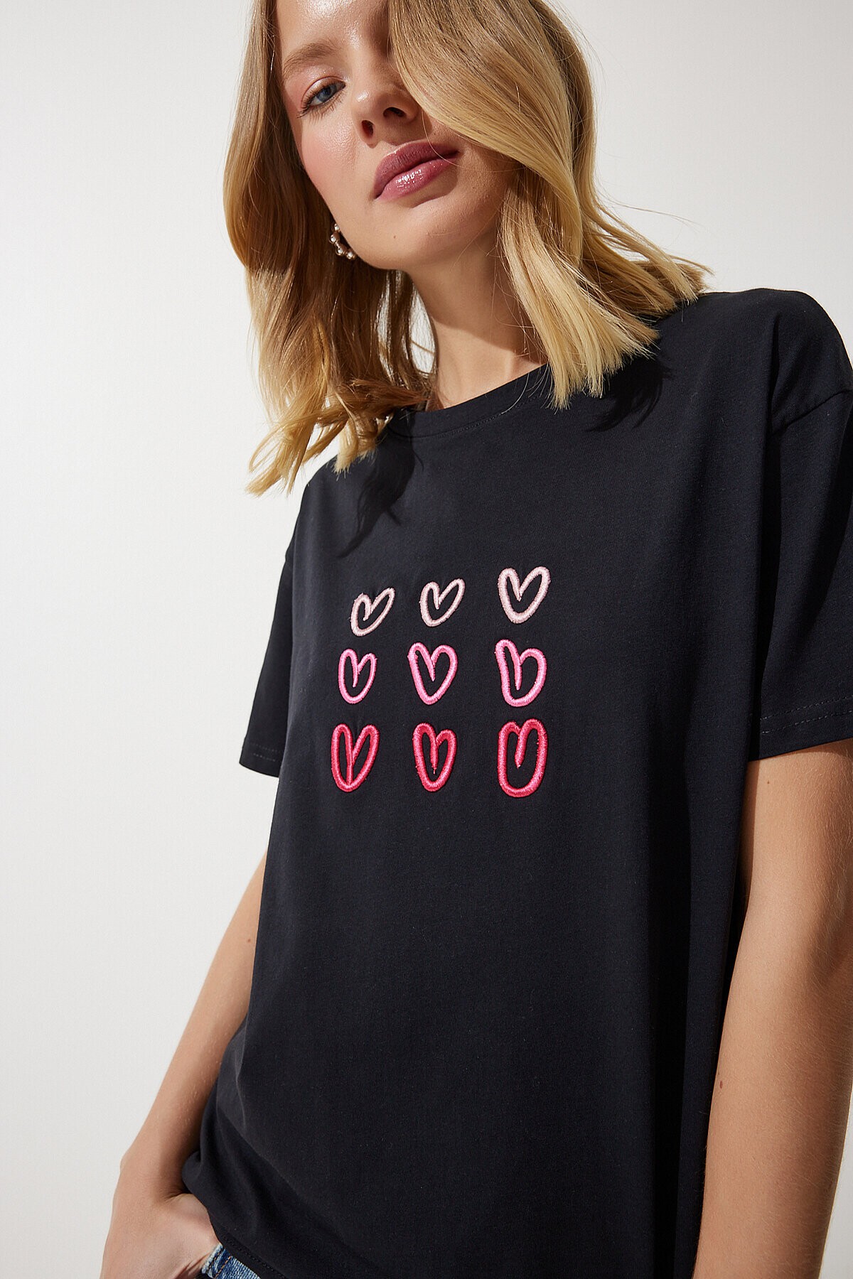 Kalp Nakışlı Pamuklu T-shirt SİYAH LMP0001
