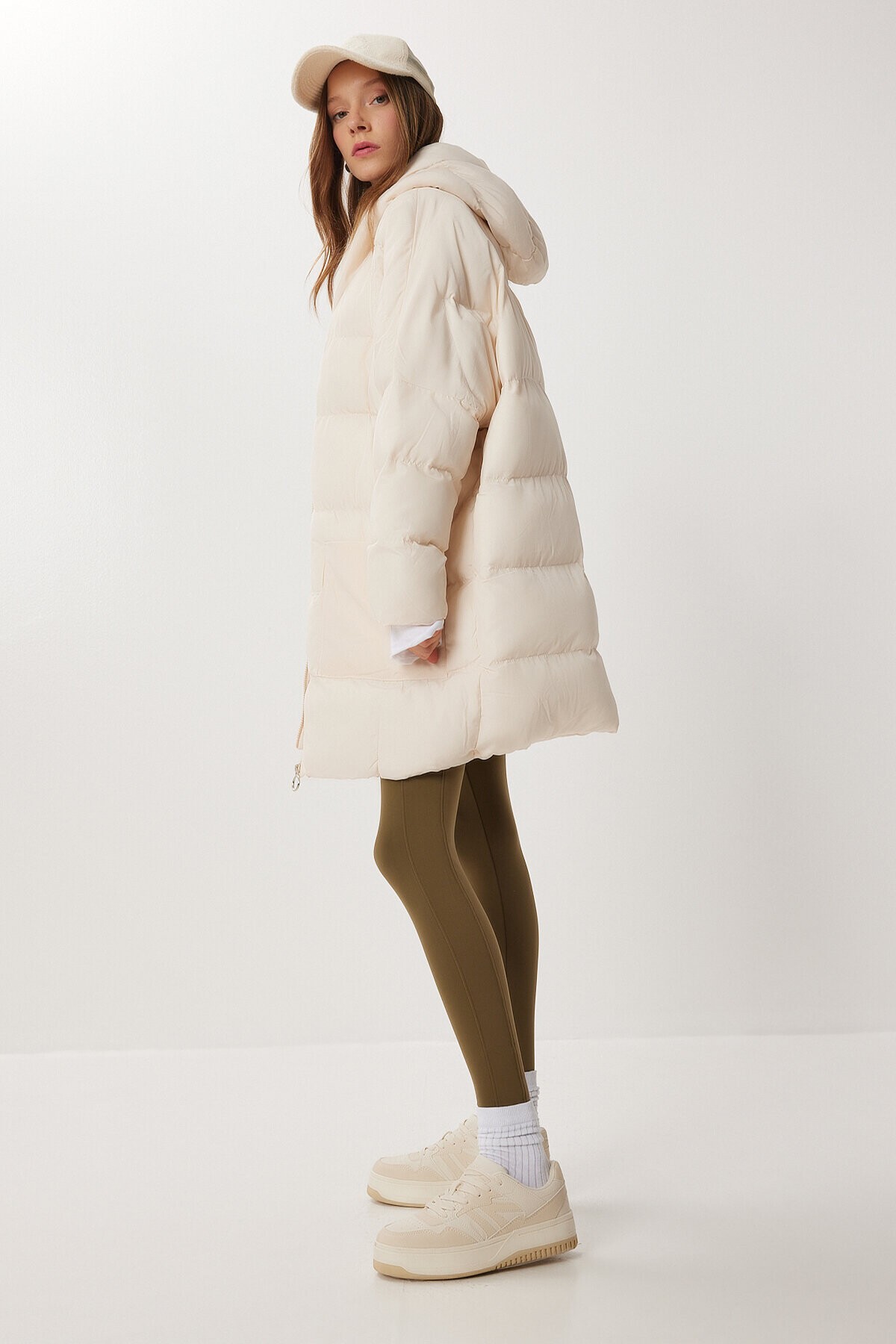 Kapüşonlu Oversize Şişme Mont KREM LNT0014