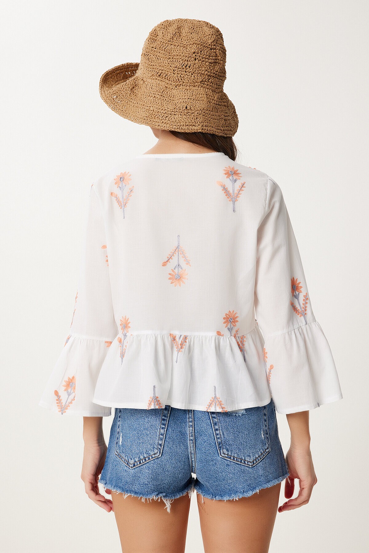 Nakış İşlemeli Bağlamalı Yazlık Bluz BEYAZ LRG0024