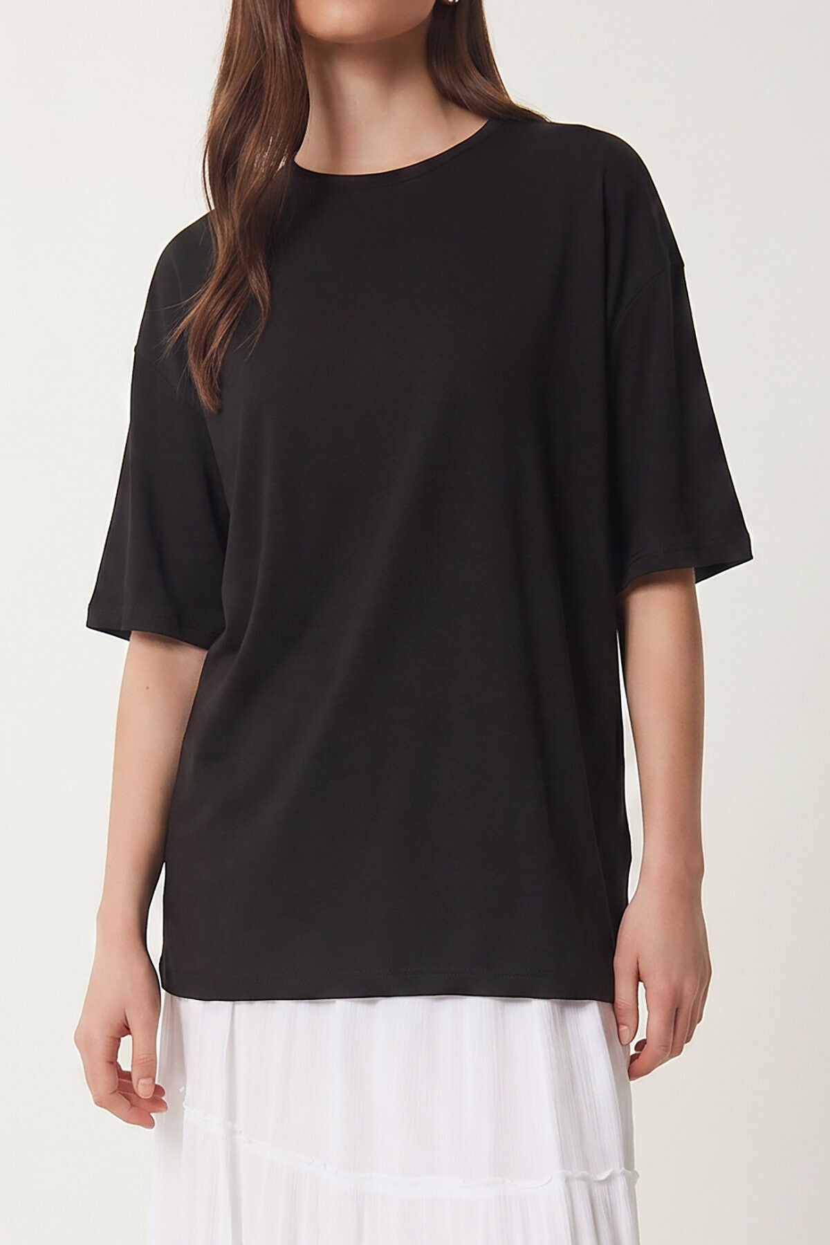 Bisiklet Yaka Oversize Uzun T-shirt SİYAH LRN0052