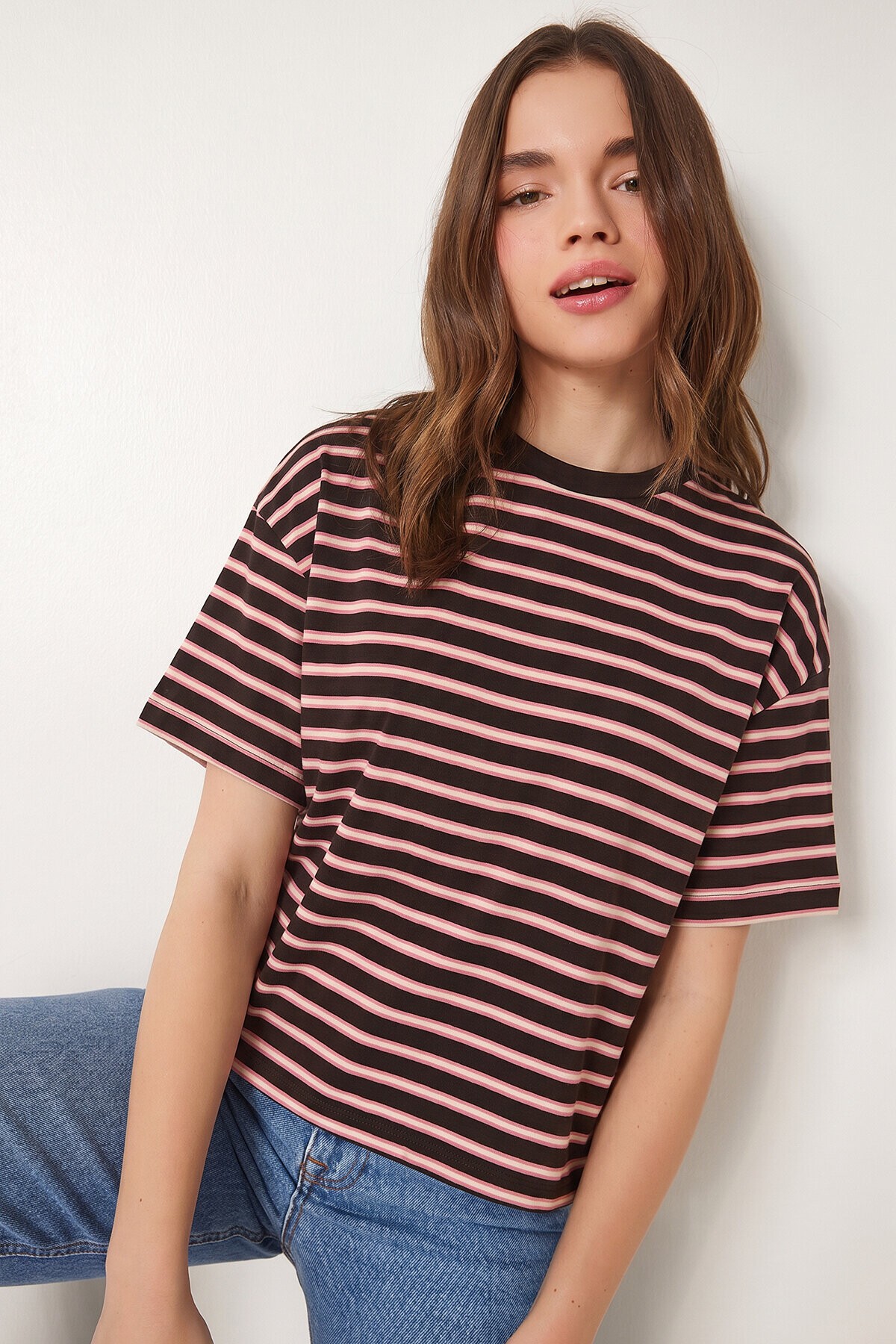 Çizgili Oversize Örme T-shirt KAHVERENGİ LCR0124
