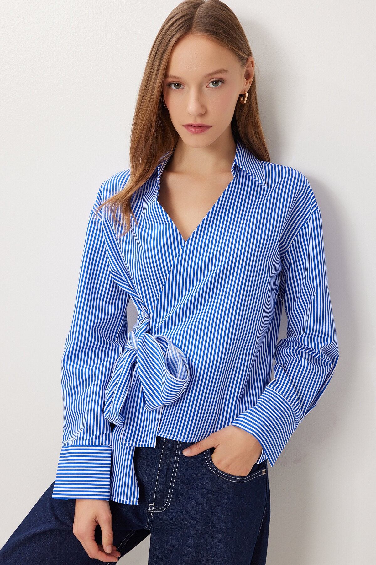 Gömlek Yaka Çizgili Anvelop Poplin Bluz MAVİ BEYAZ LZV0041