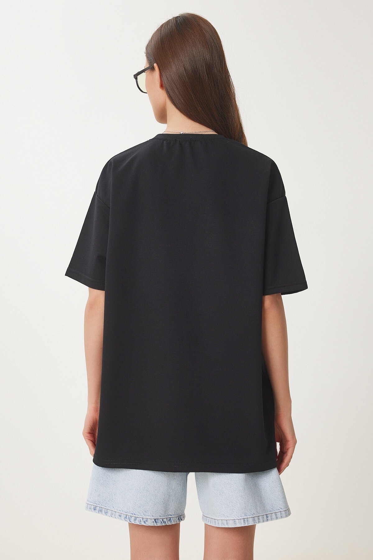 Kalp Nakışlı Örme T-shirt SİYAH LZV0018
