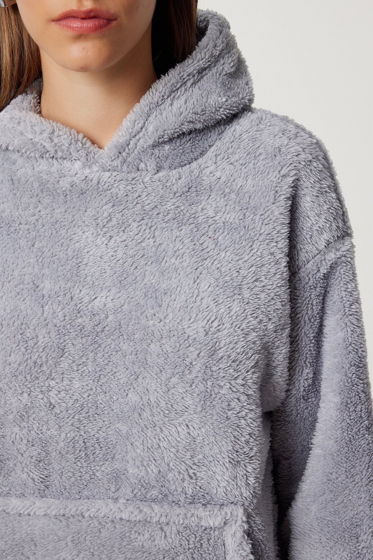 Kapüşonlu Cepli Peluş Sweatshirt GRİ LZV0020