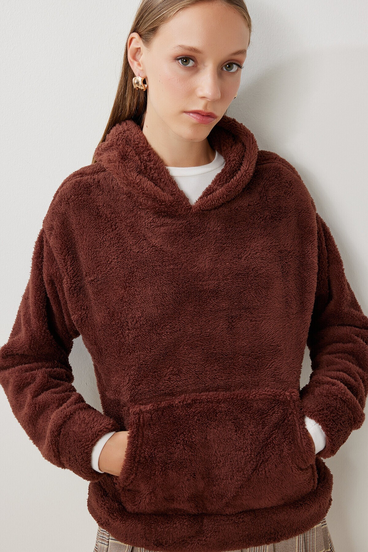 Kapüşonlu Cepli Peluş Sweatshirt KAHVERENGİ LZV0020