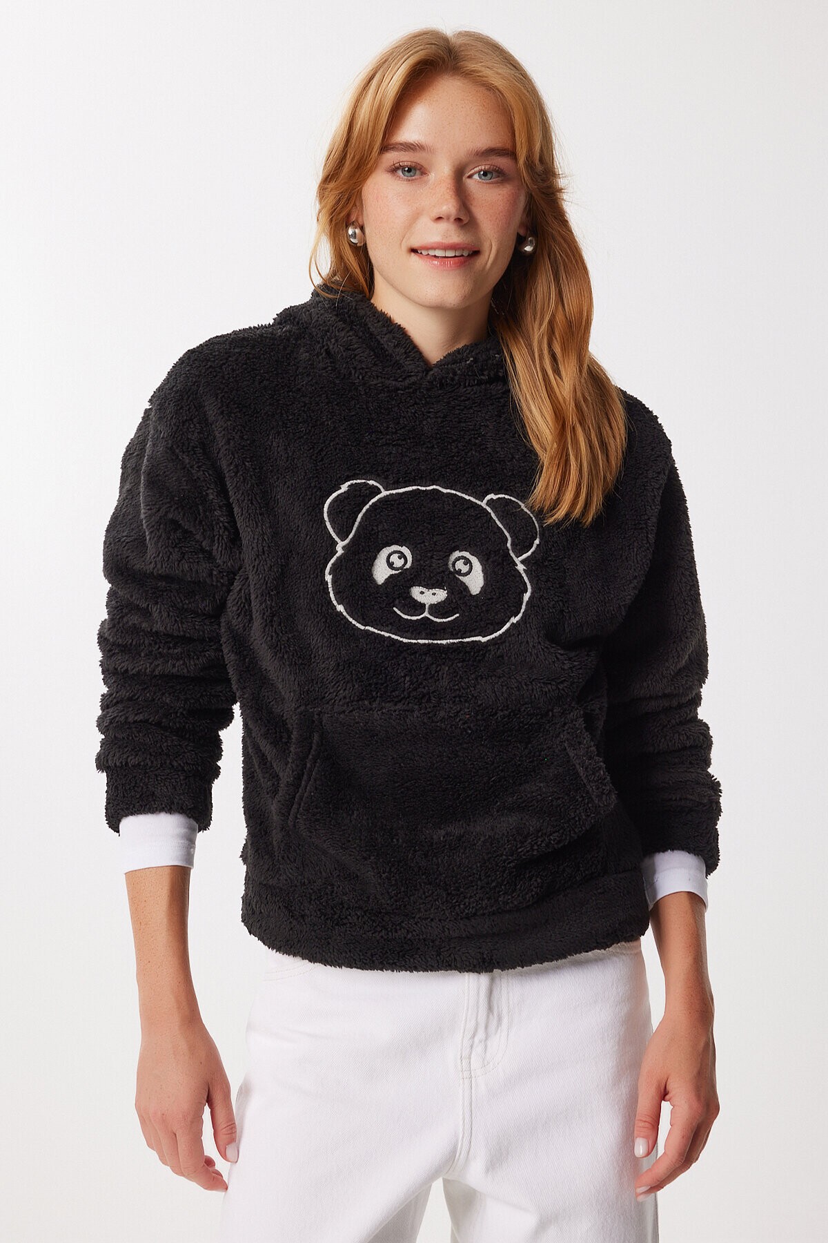 Kapüşonlu Nakış İşlemeli Peluş Sweatshirt SİYAH LZV0024