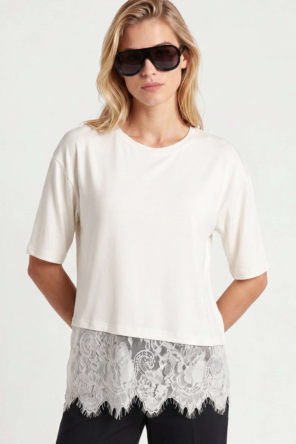 Dantel Detaylı Oversize Örme T-shirt EKRU LRN0056