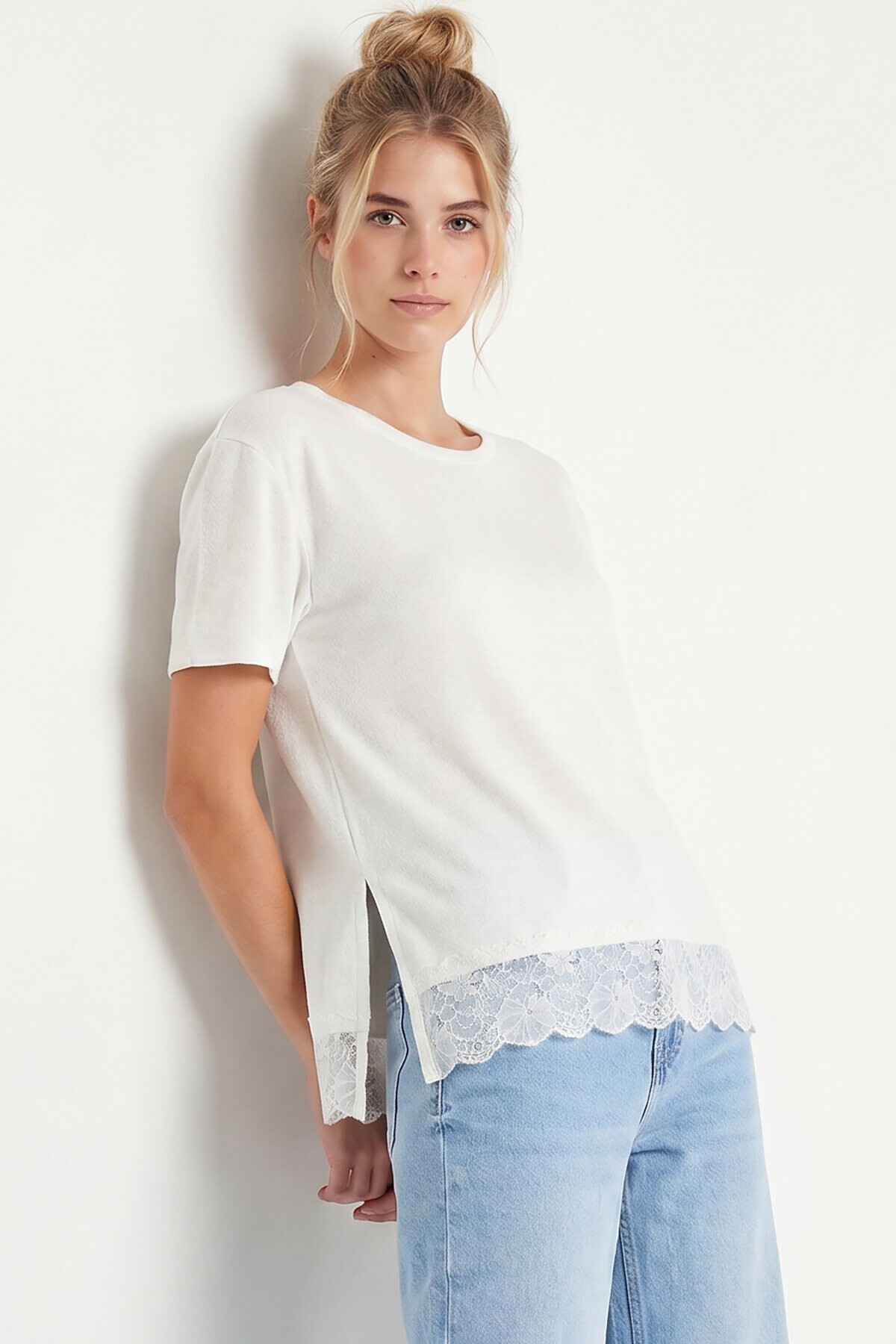 Dantelli Oversize Mevsimlik Triko Bluz BEYAZ LYY0146