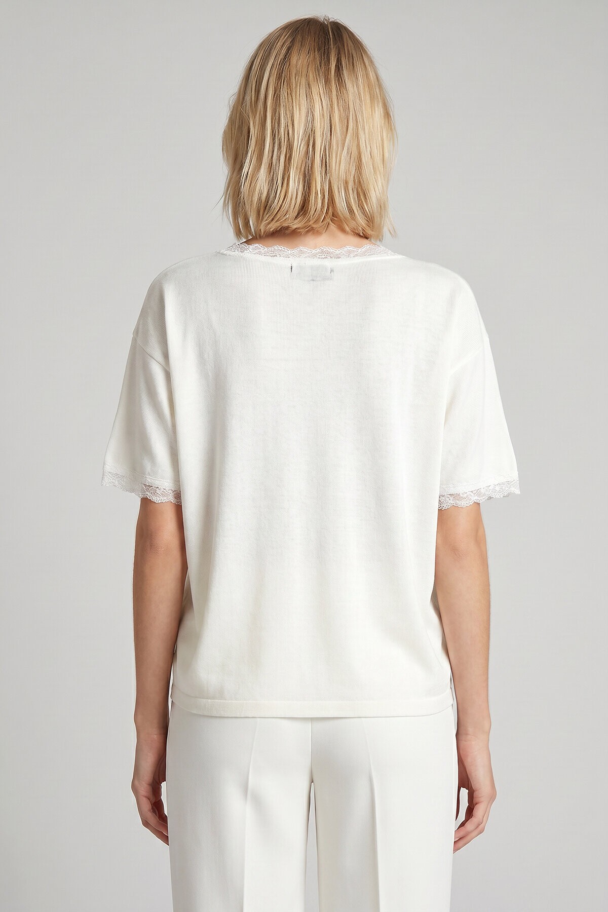 Dantelli Oversize Mevsimlik Triko Bluz KEMİK LYY0145