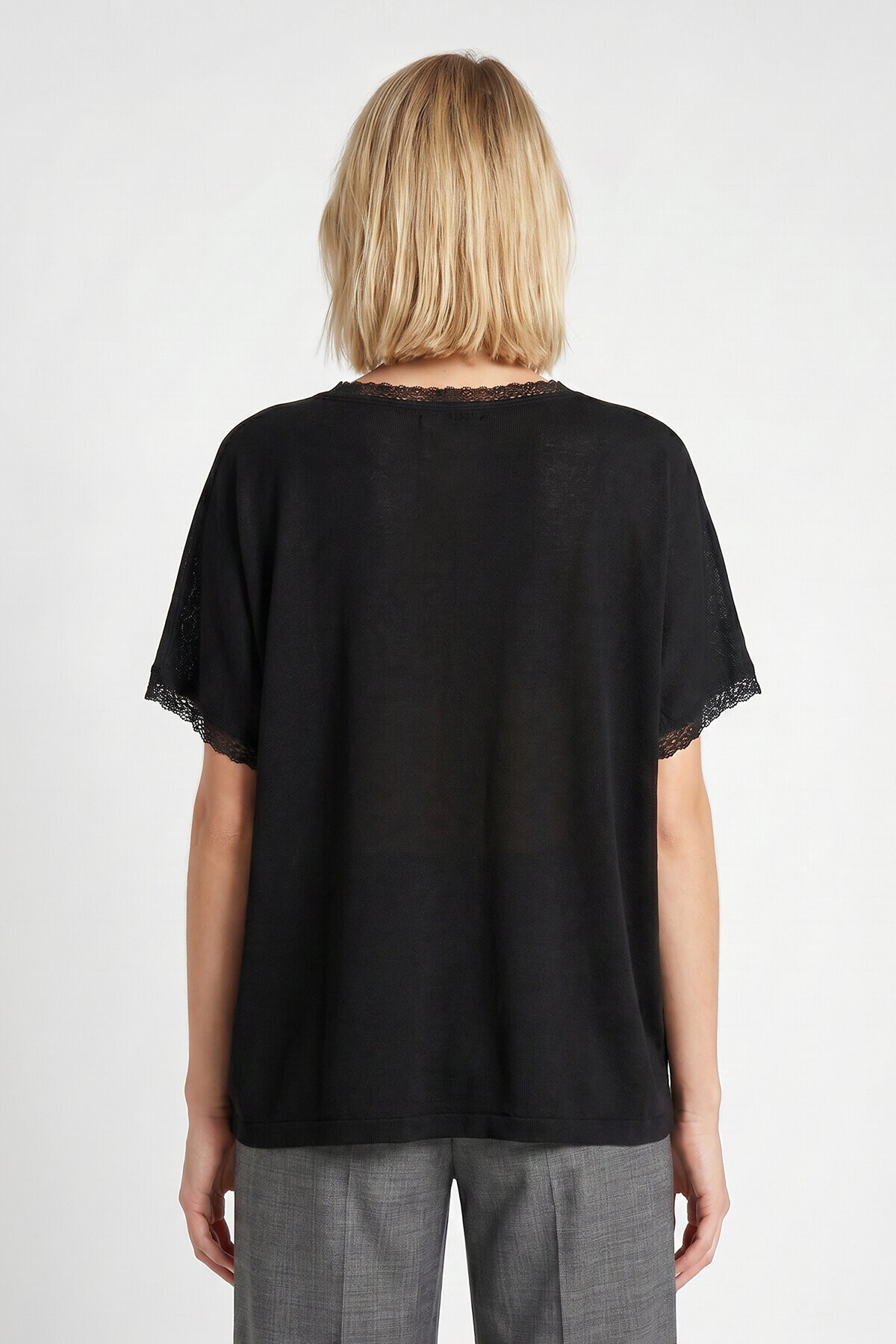 Dantelli Oversize Mevsimlik Triko Bluz SİYAH LYY0145