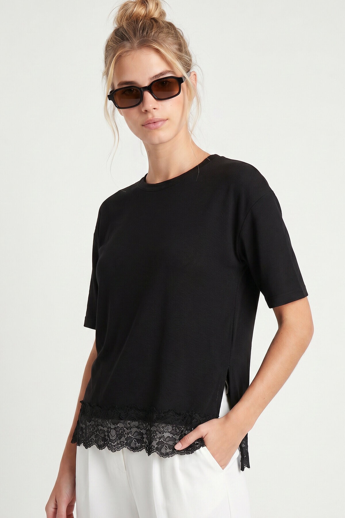 Dantelli Oversize Mevsimlik Triko Bluz SİYAH LYY0146
